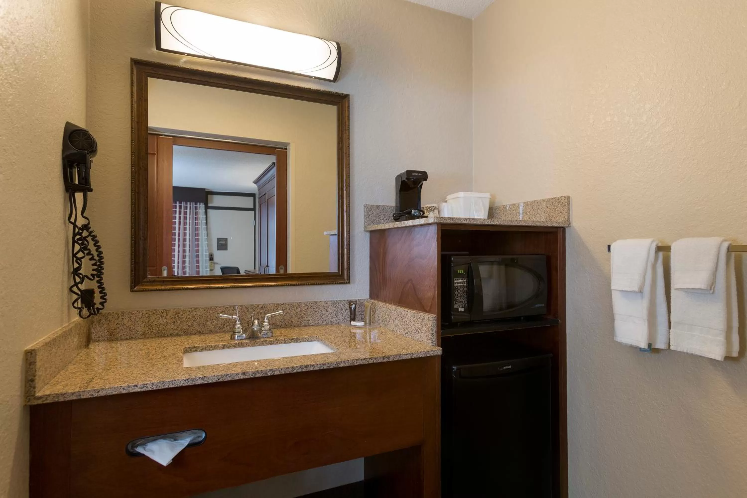 Bathroom in Rosen Inn International Near The Parks