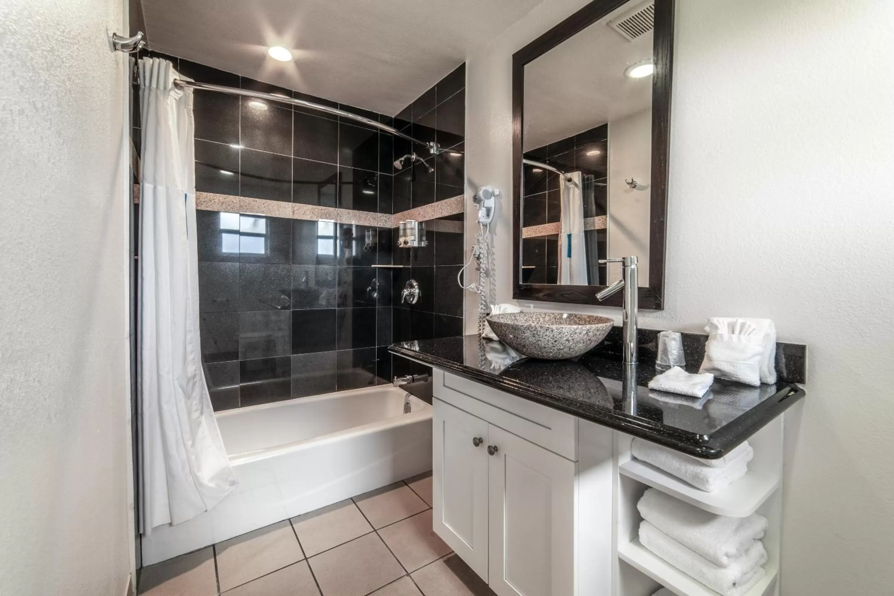 Shower in Everglades City Motel - Everglades Adventures Inn