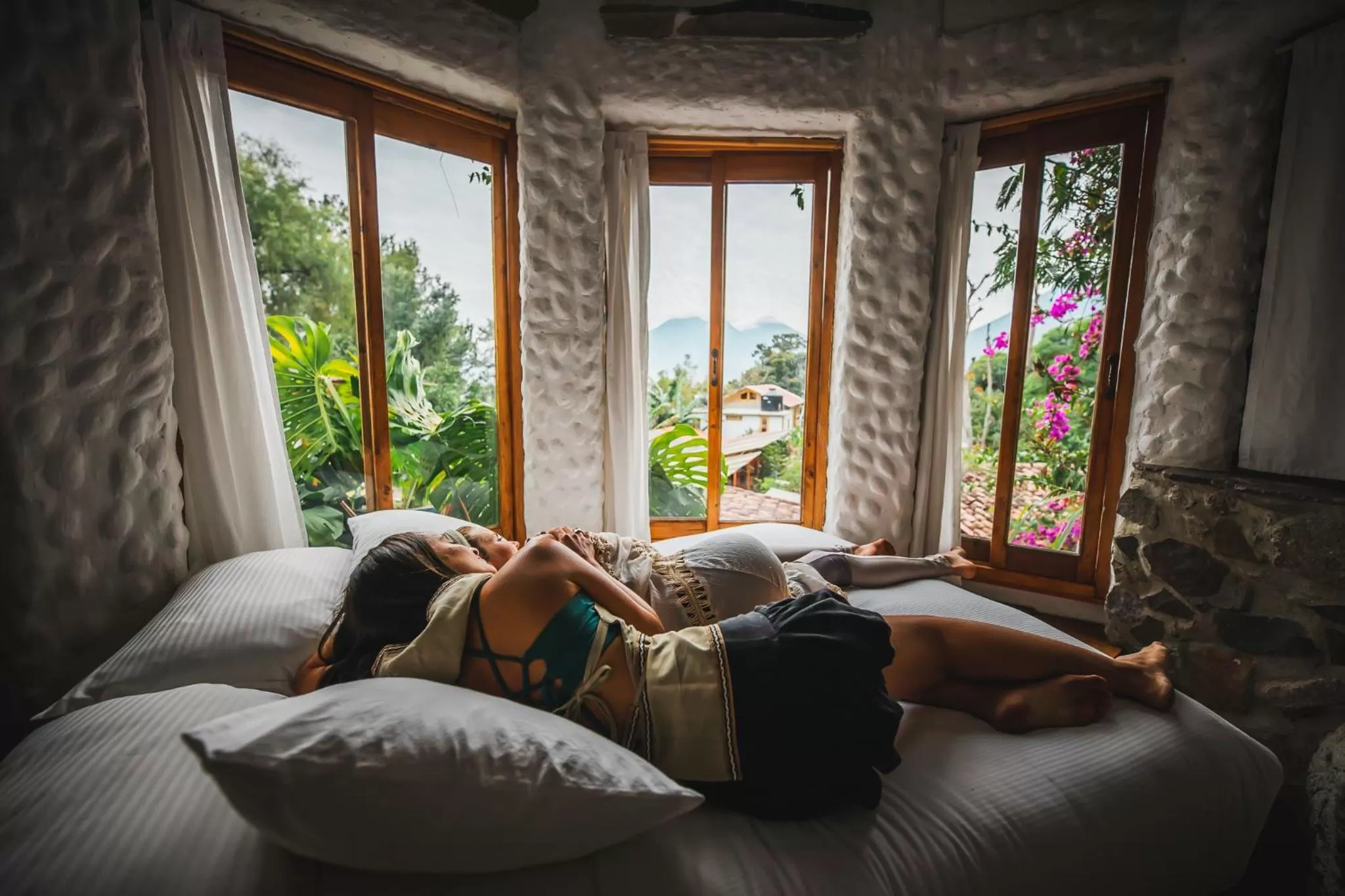 Bed in Lush Atitlán