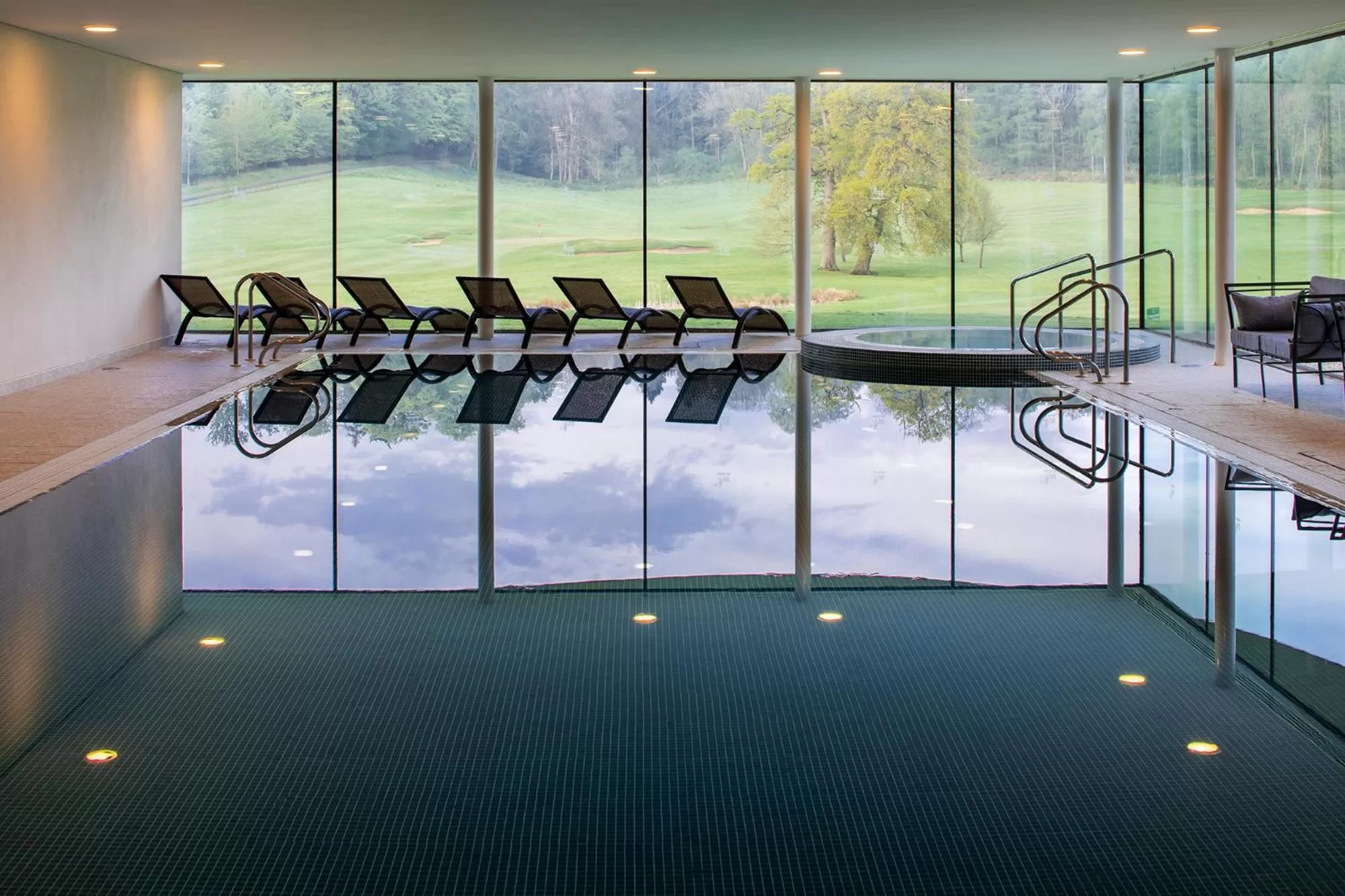 Hot Tub in Bowood Hotel, Spa, and Golf Resort