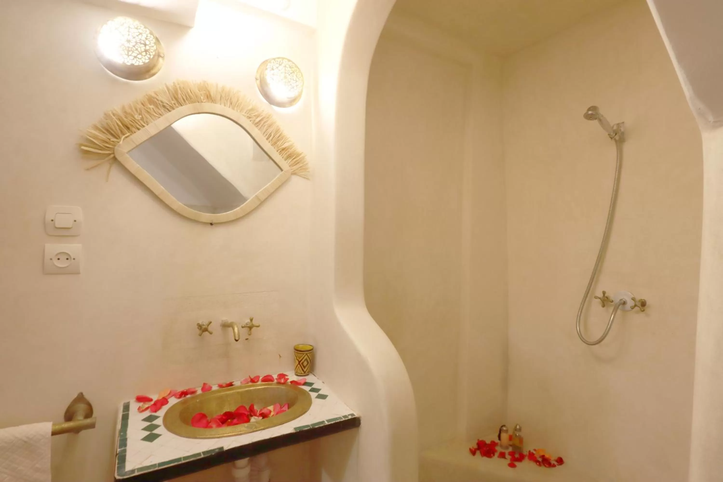Bathroom in Riad Venezia
