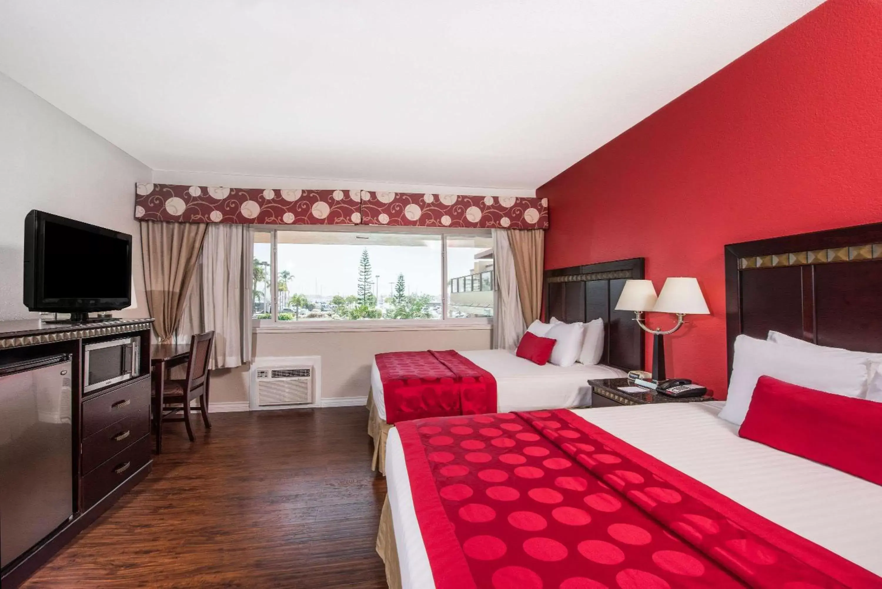 Ramada by Wyndham San Diego Airport Ramada by Wyndham San Diego Airport