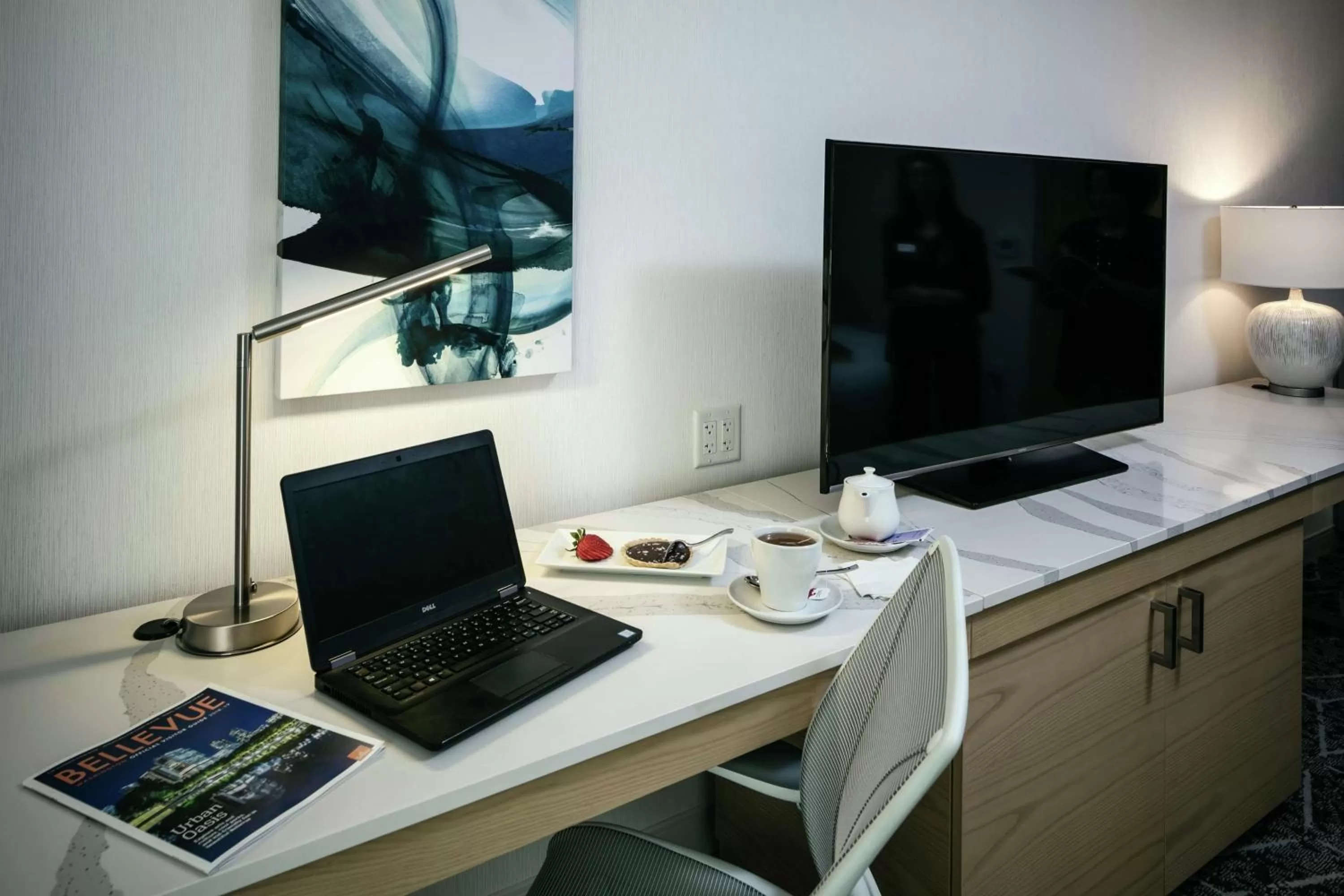 Bedroom in Hilton Garden Inn Seattle Bellevue Downtown, WA