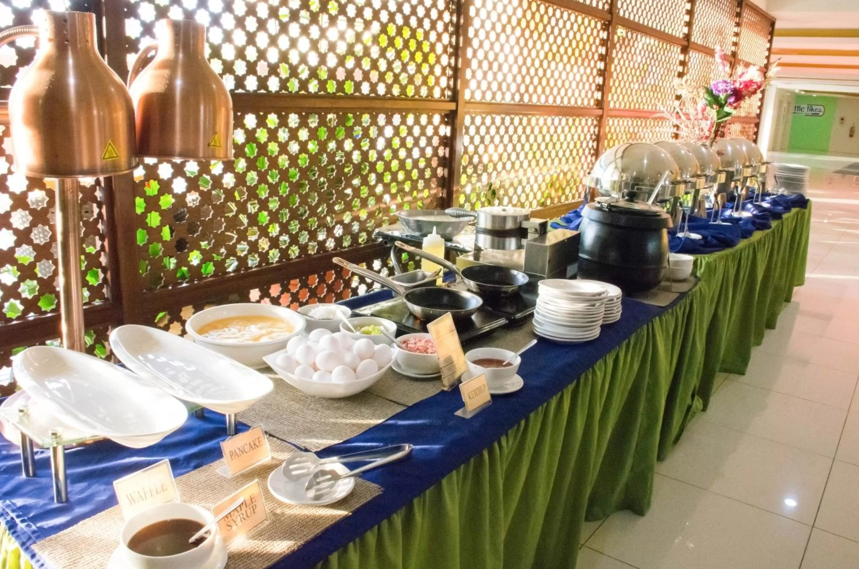 Food and drinks in Alicia Apartelle