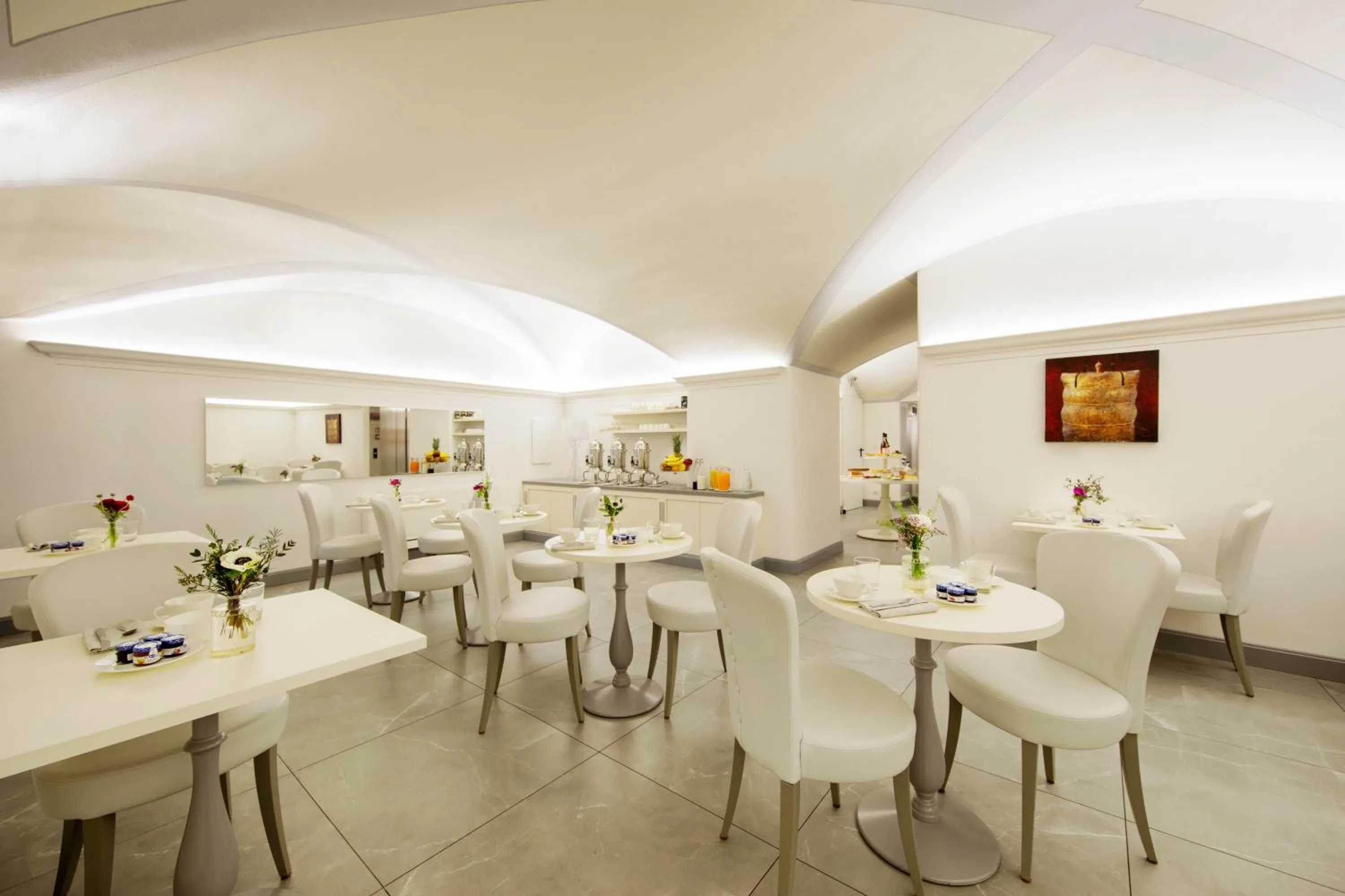 Restaurant/places to eat in Hotel Touring