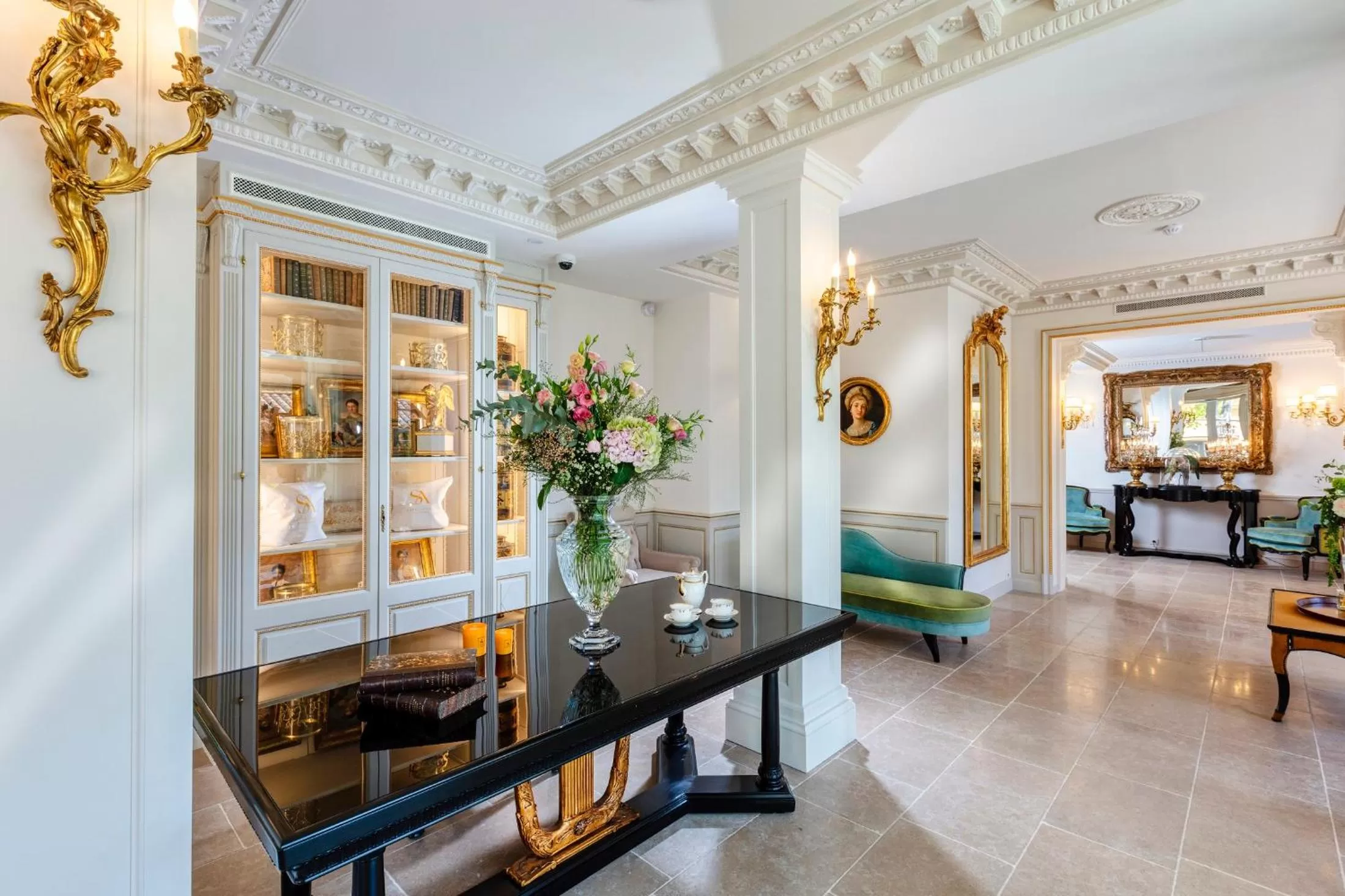 Lobby or reception in Villa Saint-Ange