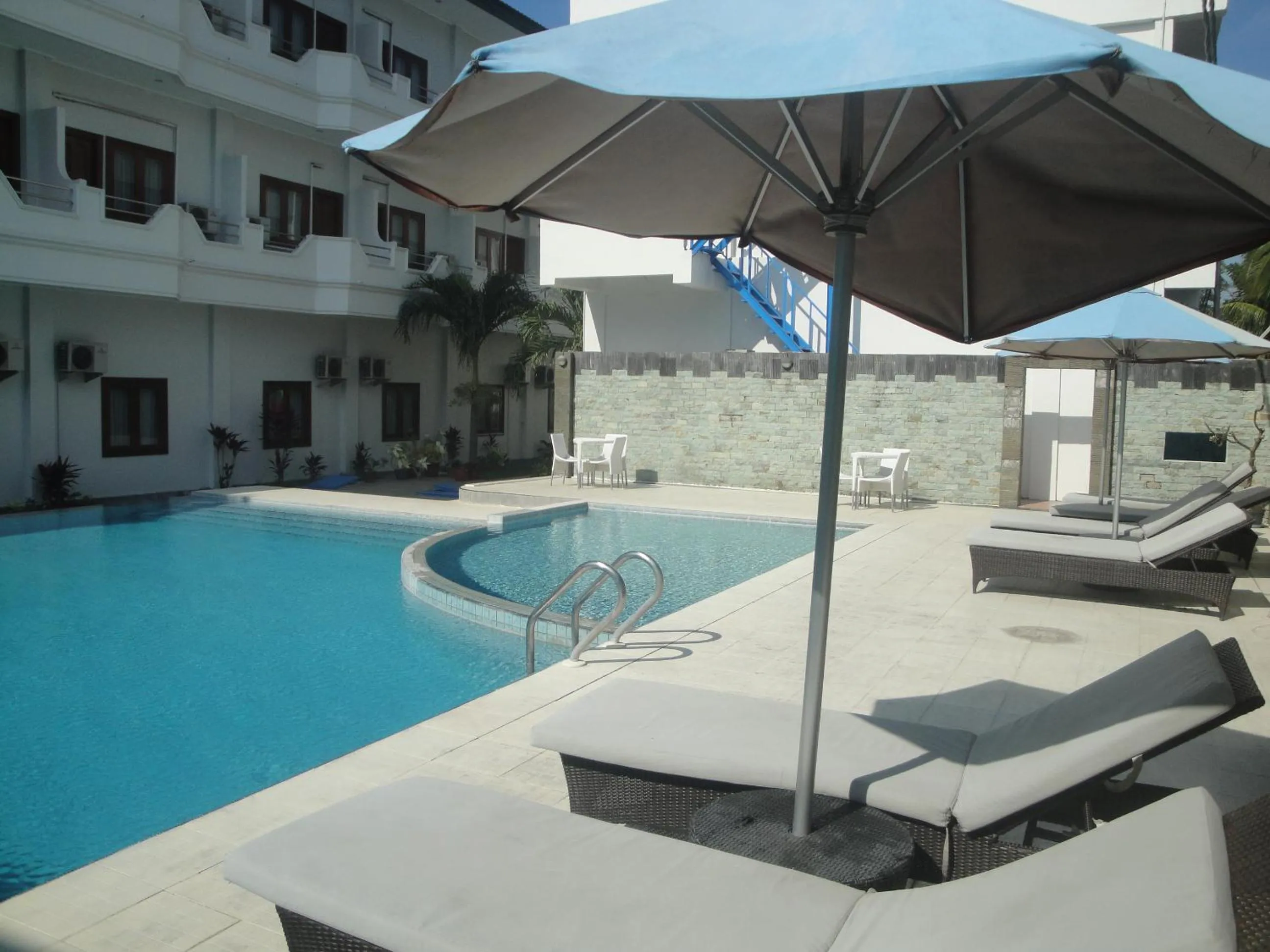 Swimming pool in Sylvia Hotel Maumere