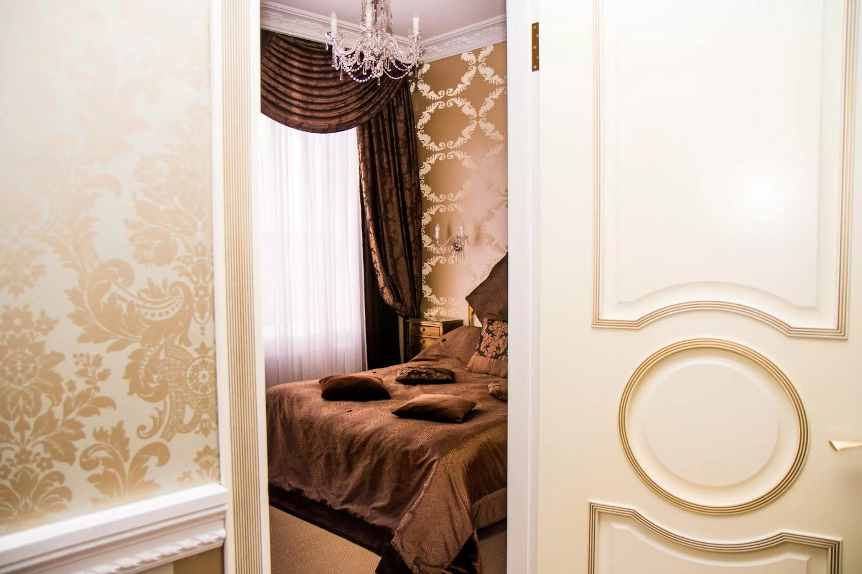 Bed in Boutique Spa Casino Hotel Lybid Plaza