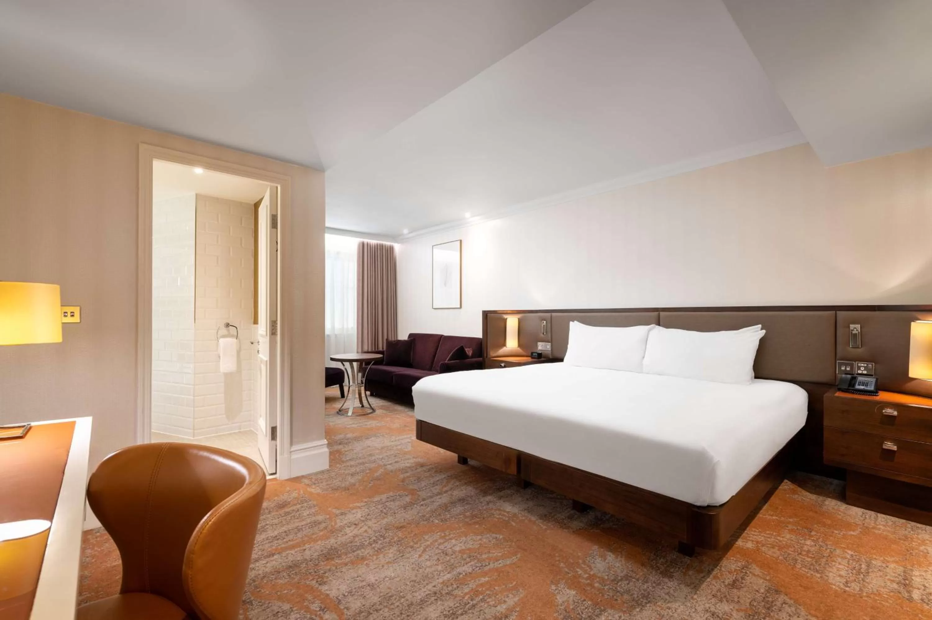 Bed in Hilton London Hyde Park