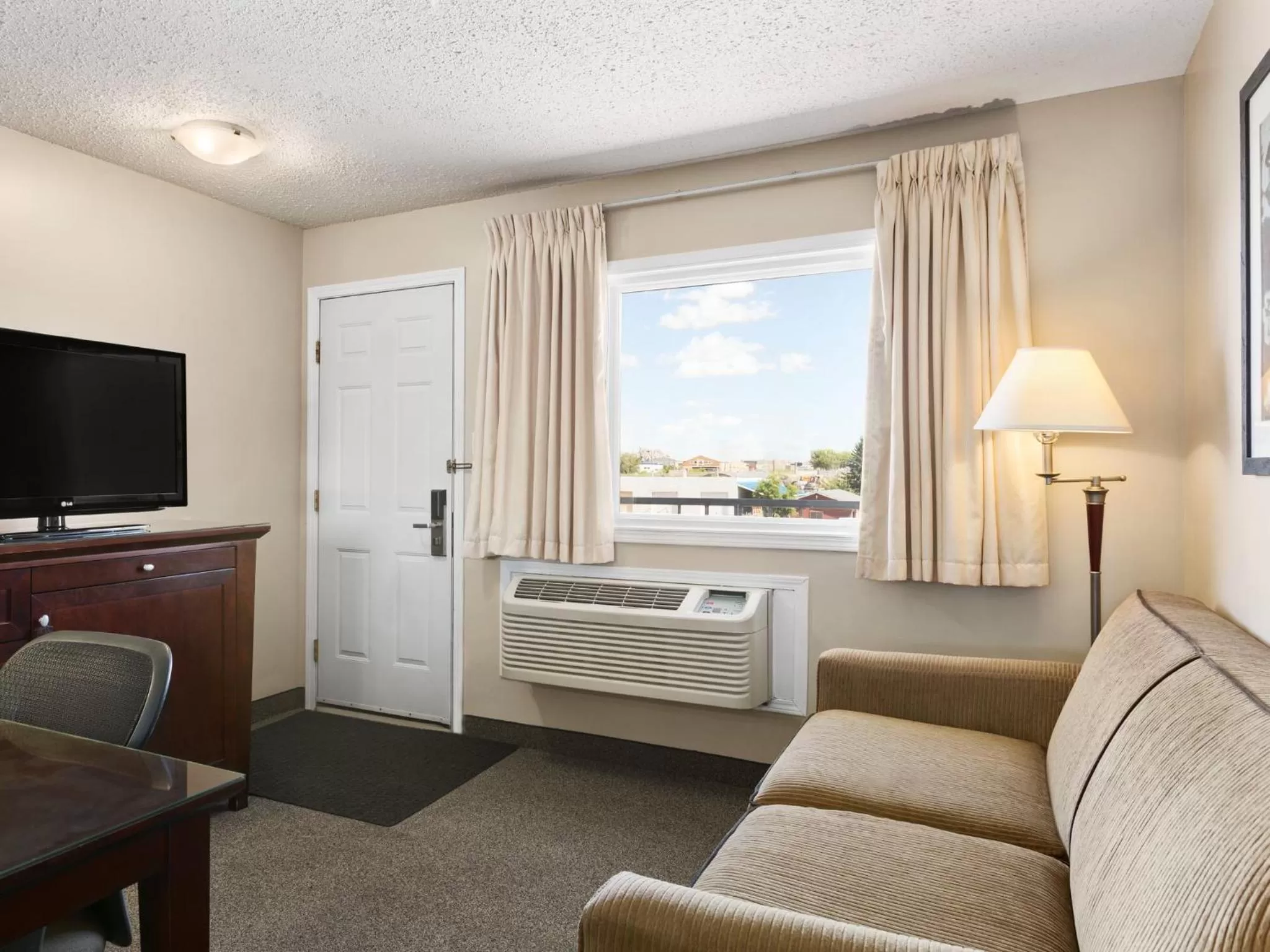 Seating area in Thriftlodge Saskatoon