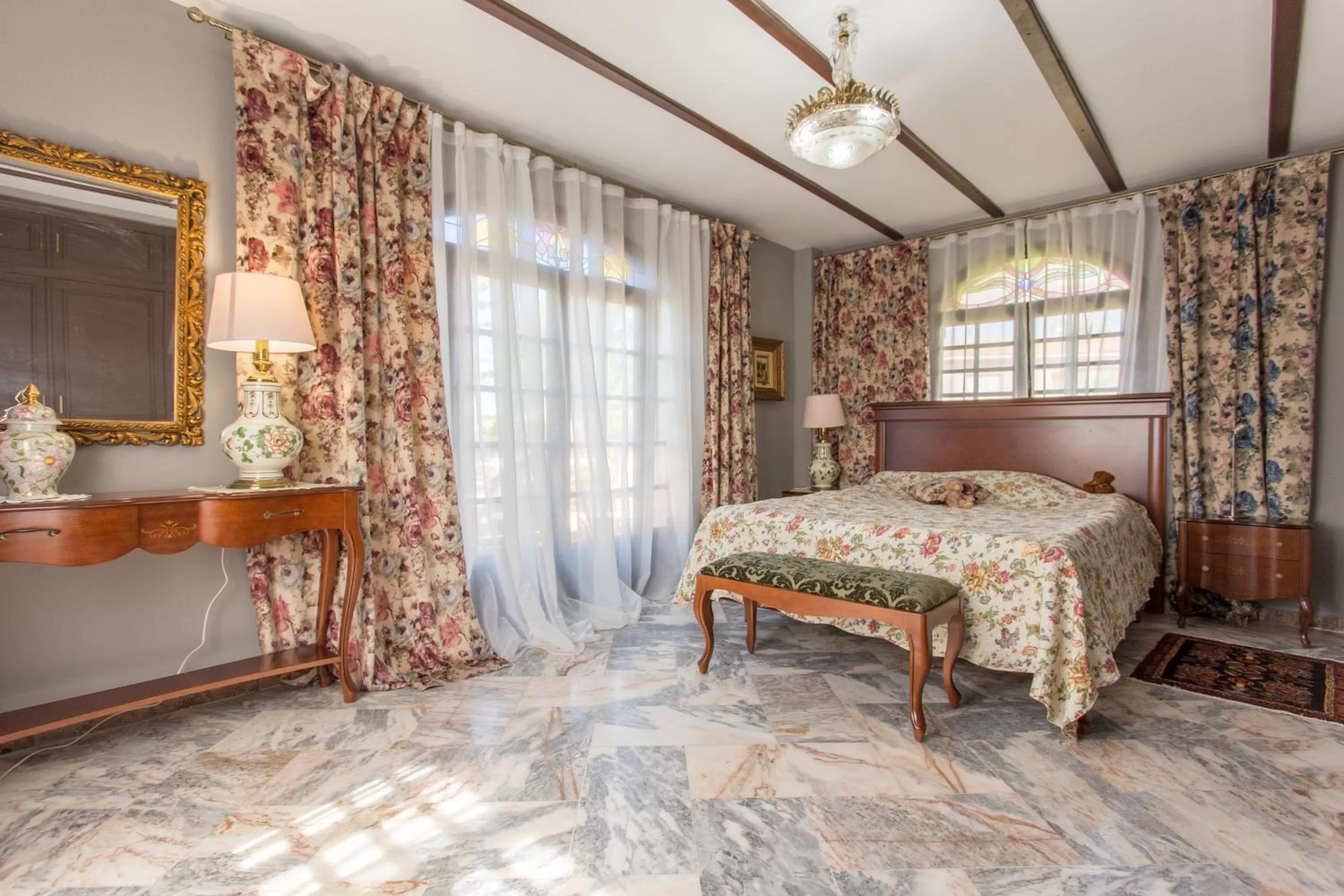 Bed in Apartamentos Gaudi Style