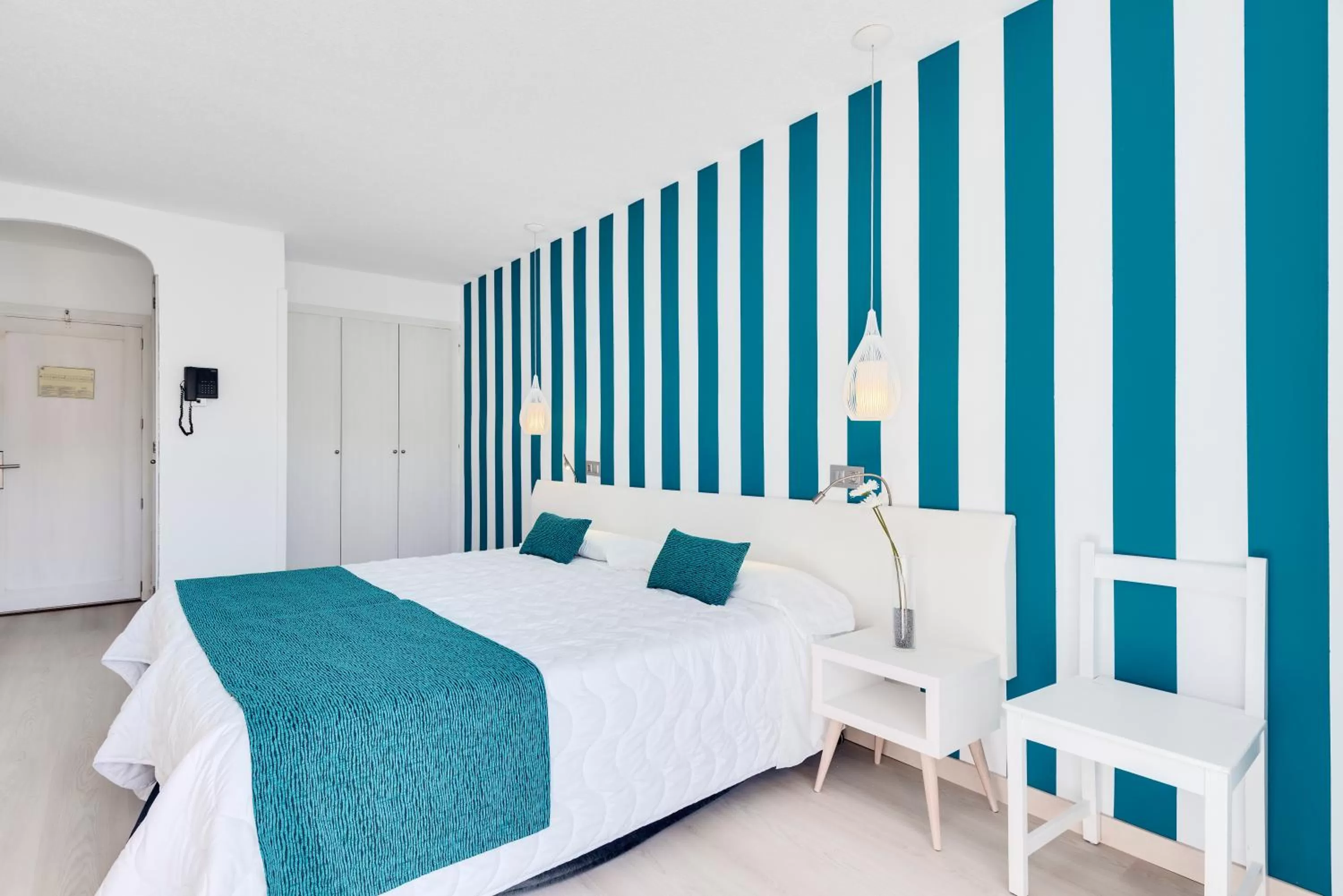 Bedroom, Bed in Alcudia Garden Aparthotel