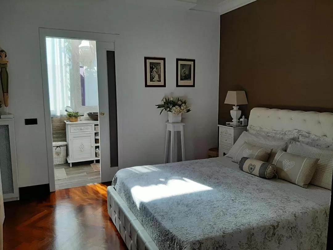 Photo of the whole room, Bed in B&B Le Lanterne