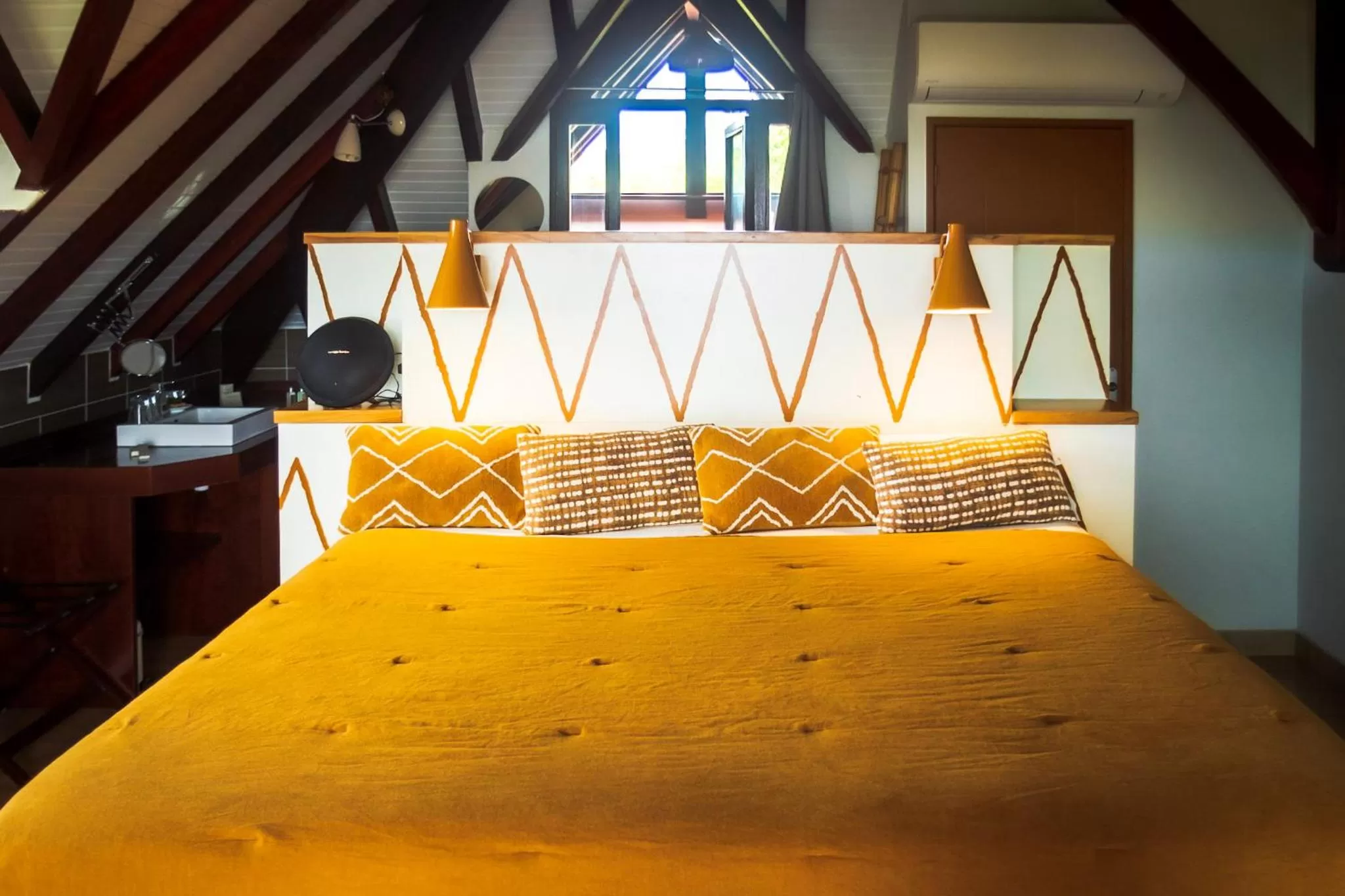 Bed in La Suite Villa