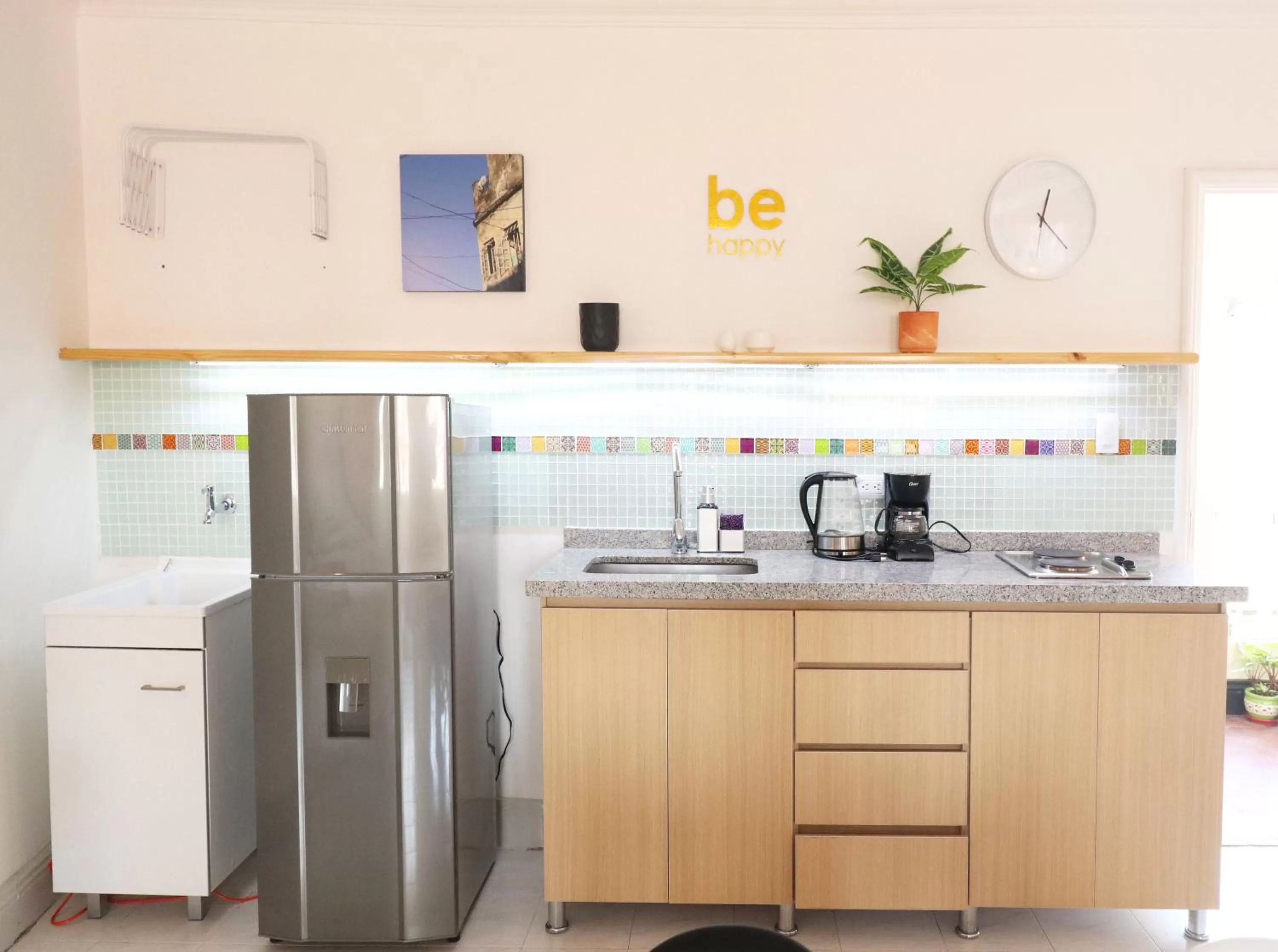 Kitchen/Kitchenette in 554 Apartments