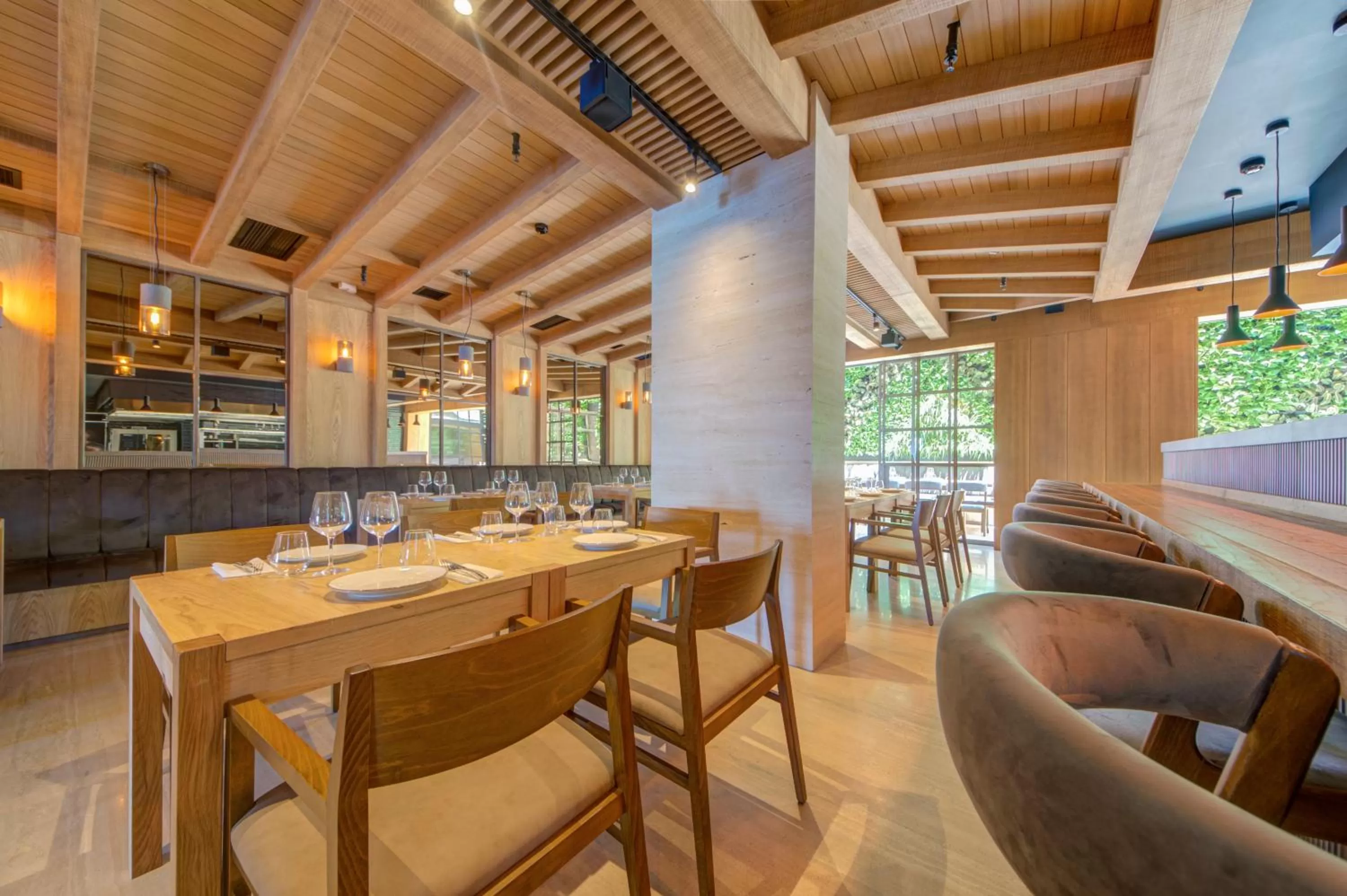 Restaurant/places to eat in Land's End, Boutique Hotel