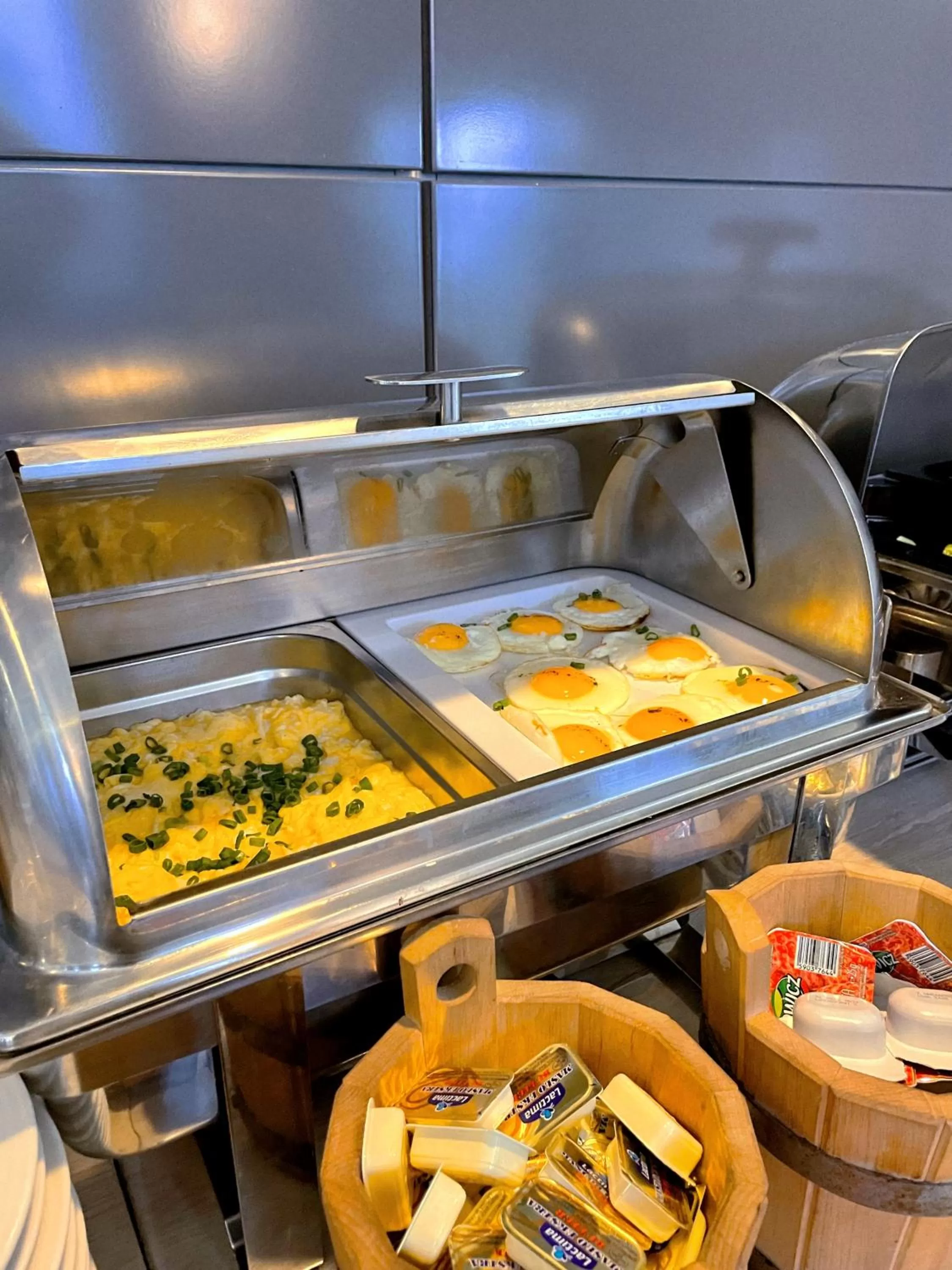 Breakfast, Food in Hotel Garden