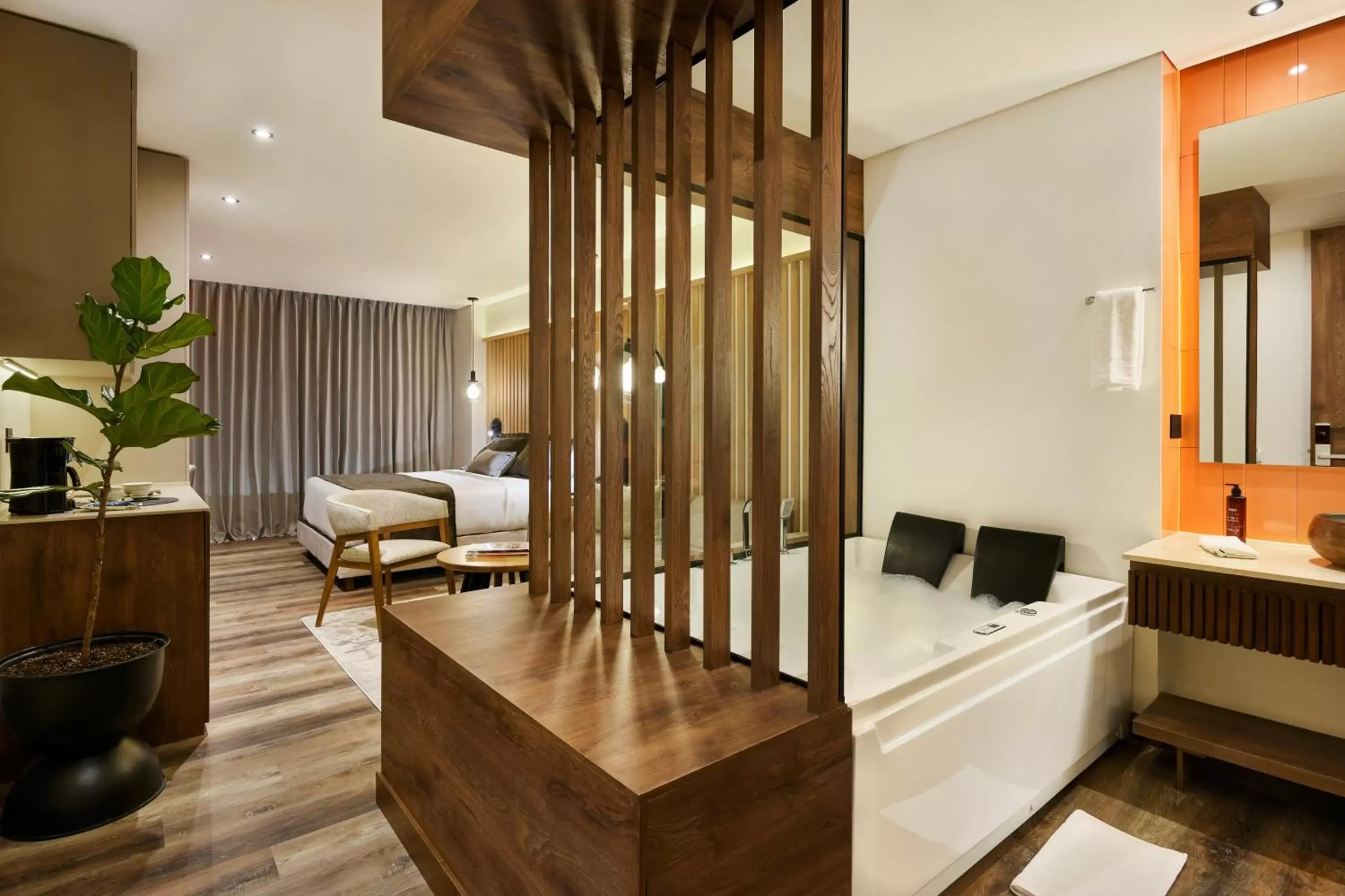 Suite with Spa Bath in Blues Suites Medellín Suite with Spa Bath in Blues Suites Medellín