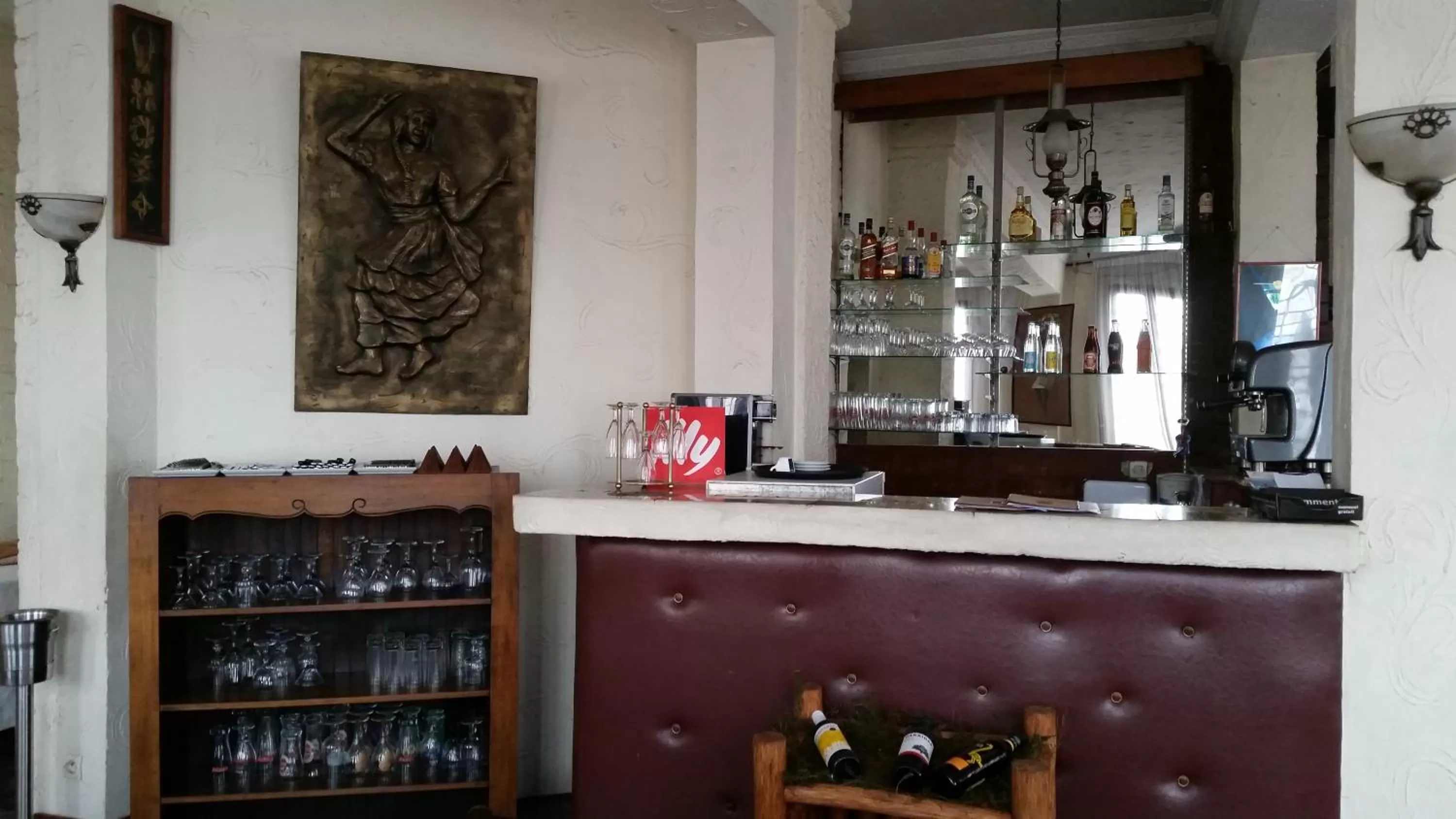 Lounge or bar in Relais De La Haute Ville Tana