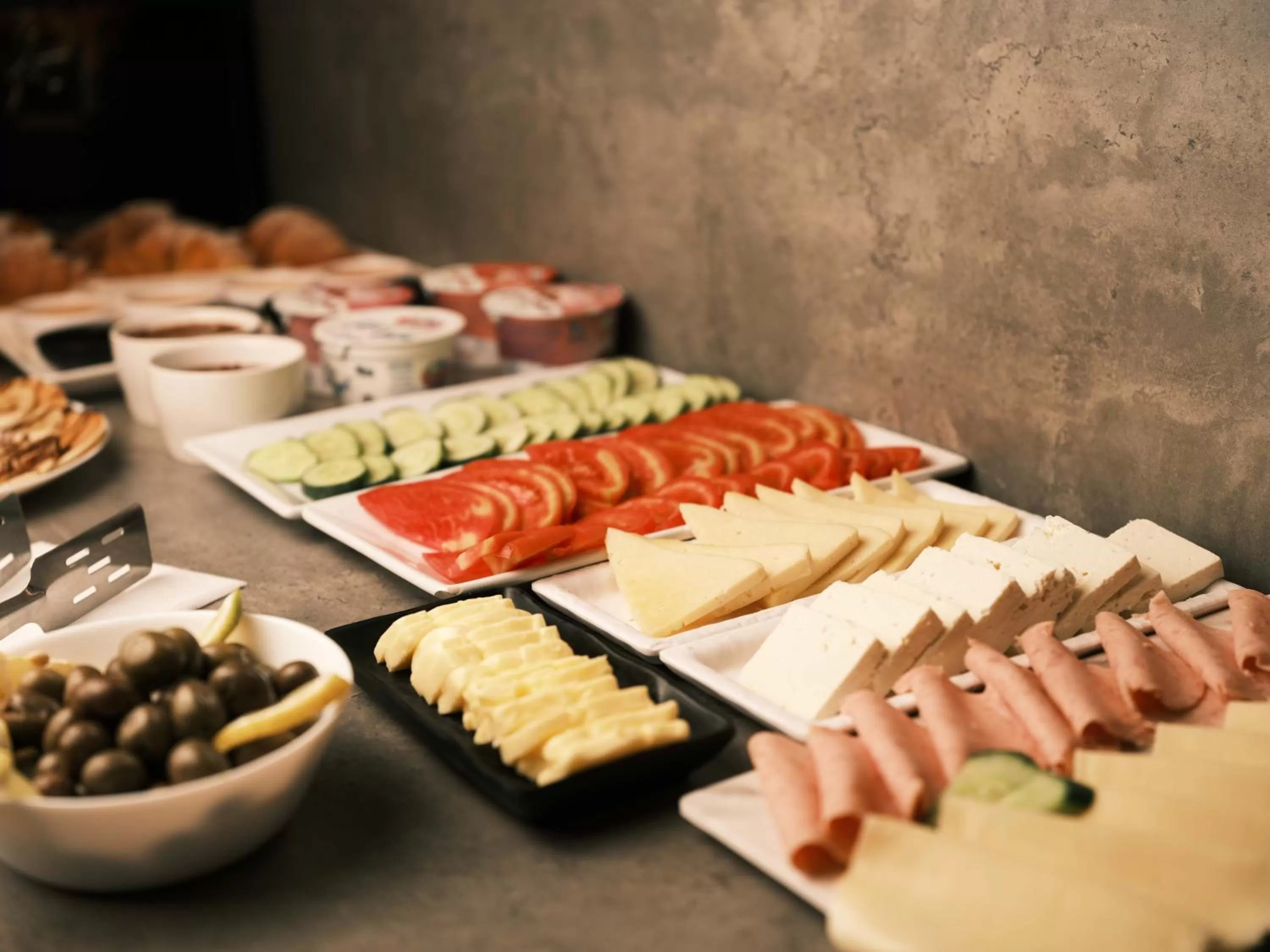 Restaurant/places to eat in The Central View Boutique Hotel