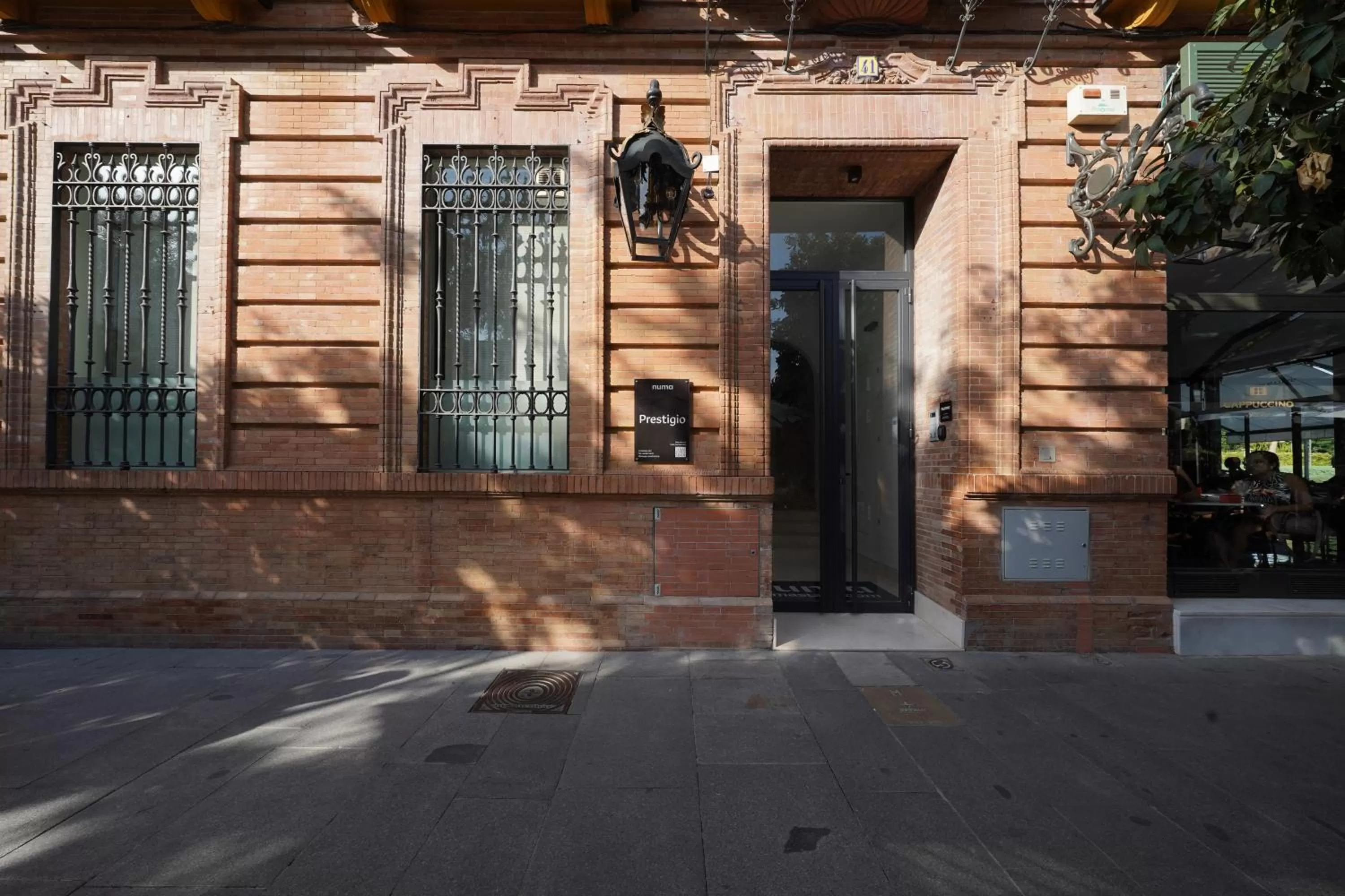 Facade/entrance in Numa Seville Prestigio