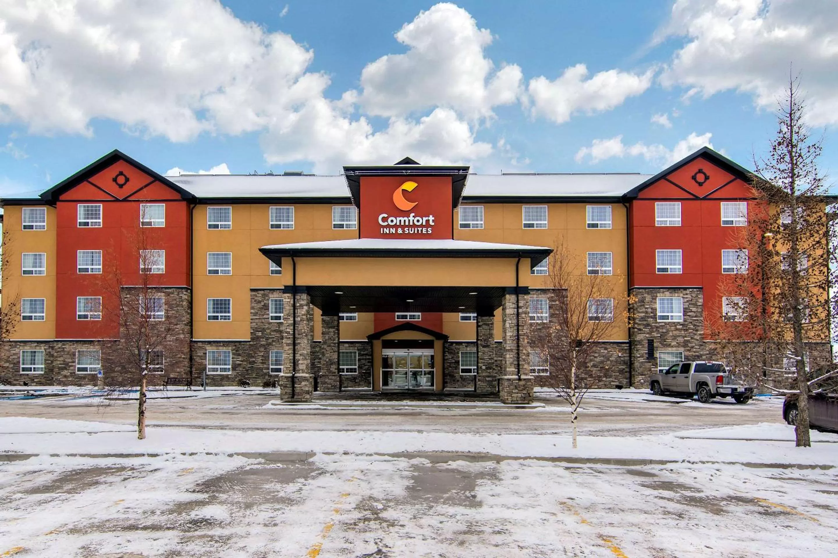 Property building in Comfort Inn & Suites