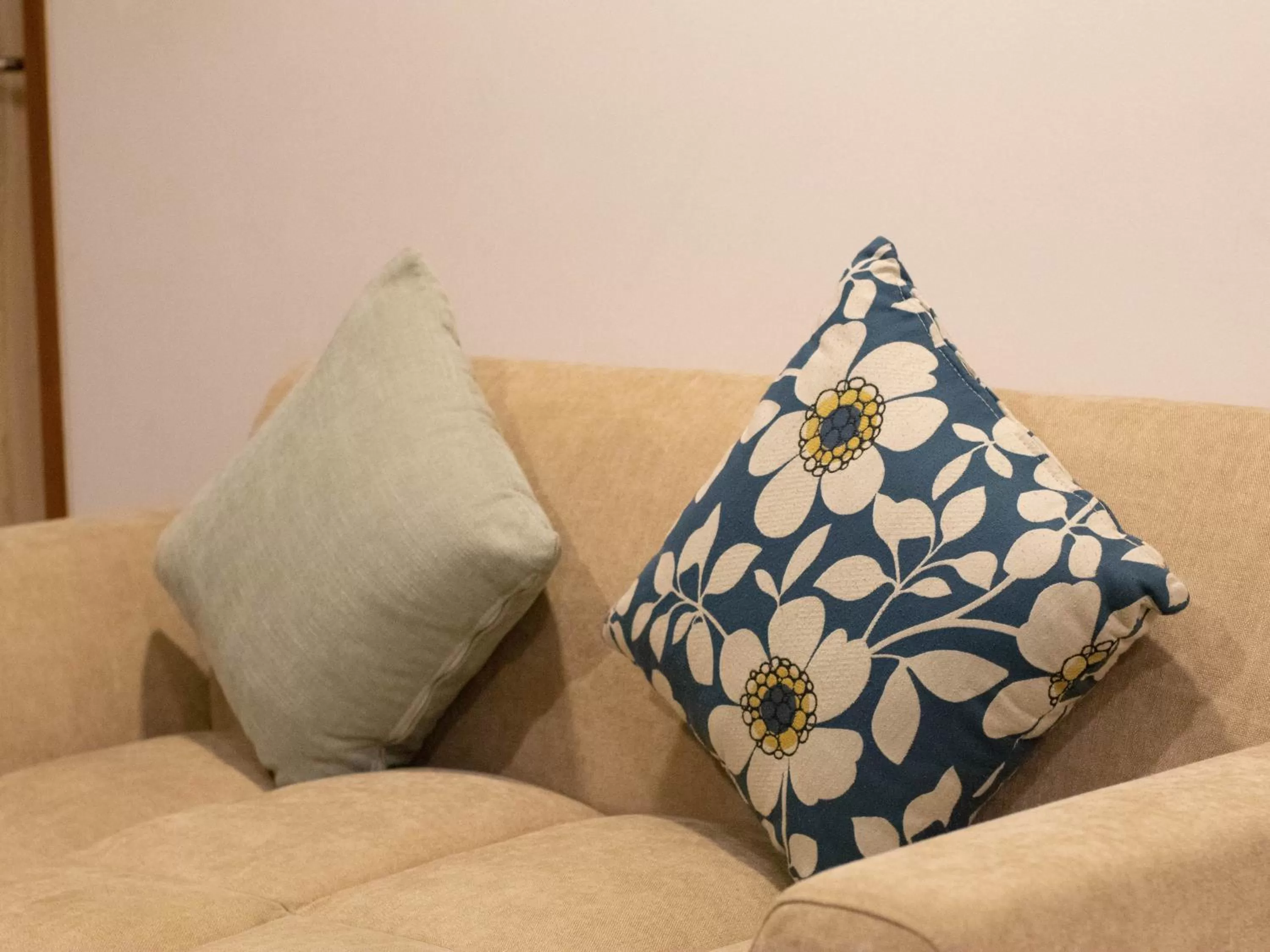 Living room in The Residence Rajtaevee Hotel