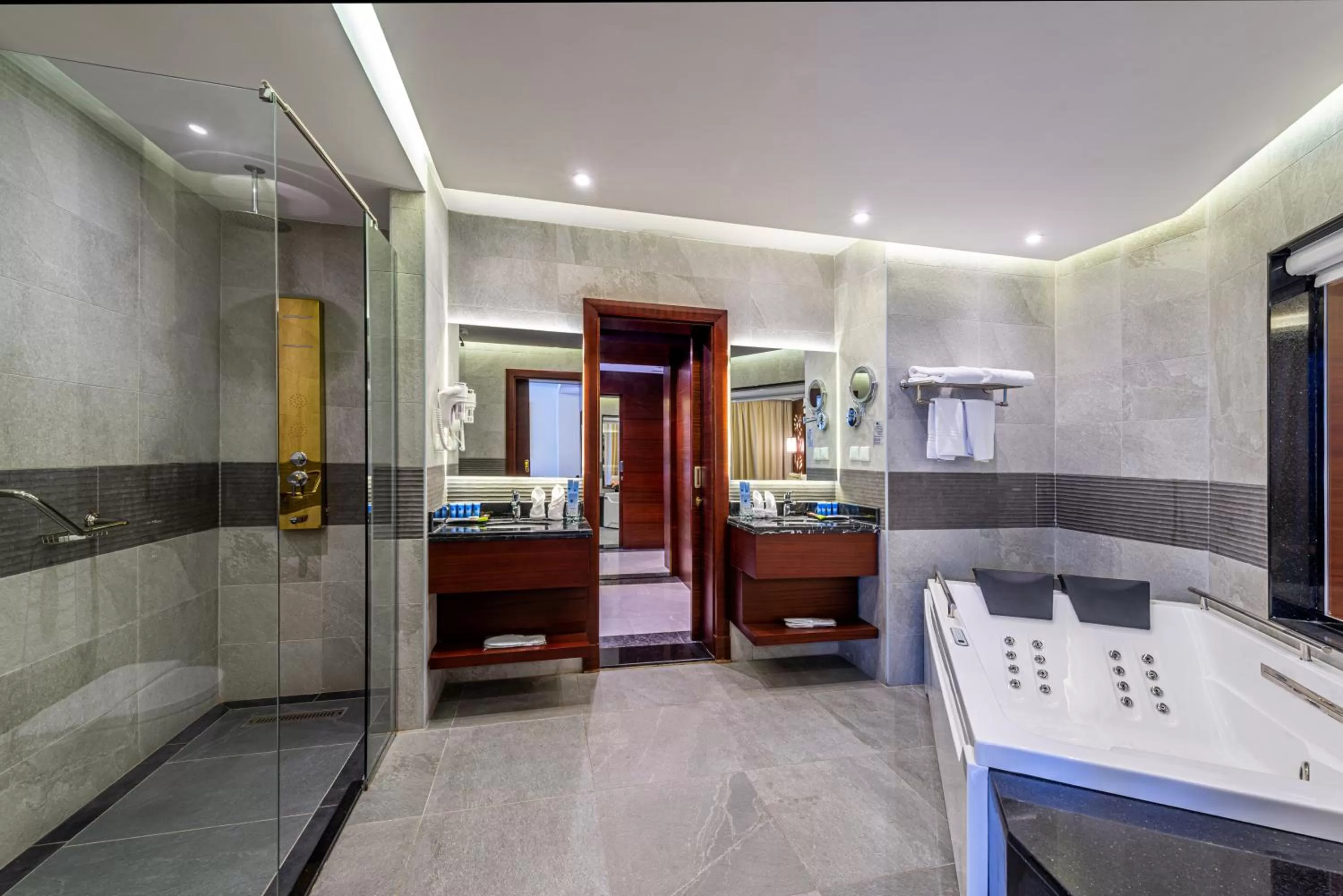 Toilet in Blue Diamond Hotel Jeddah