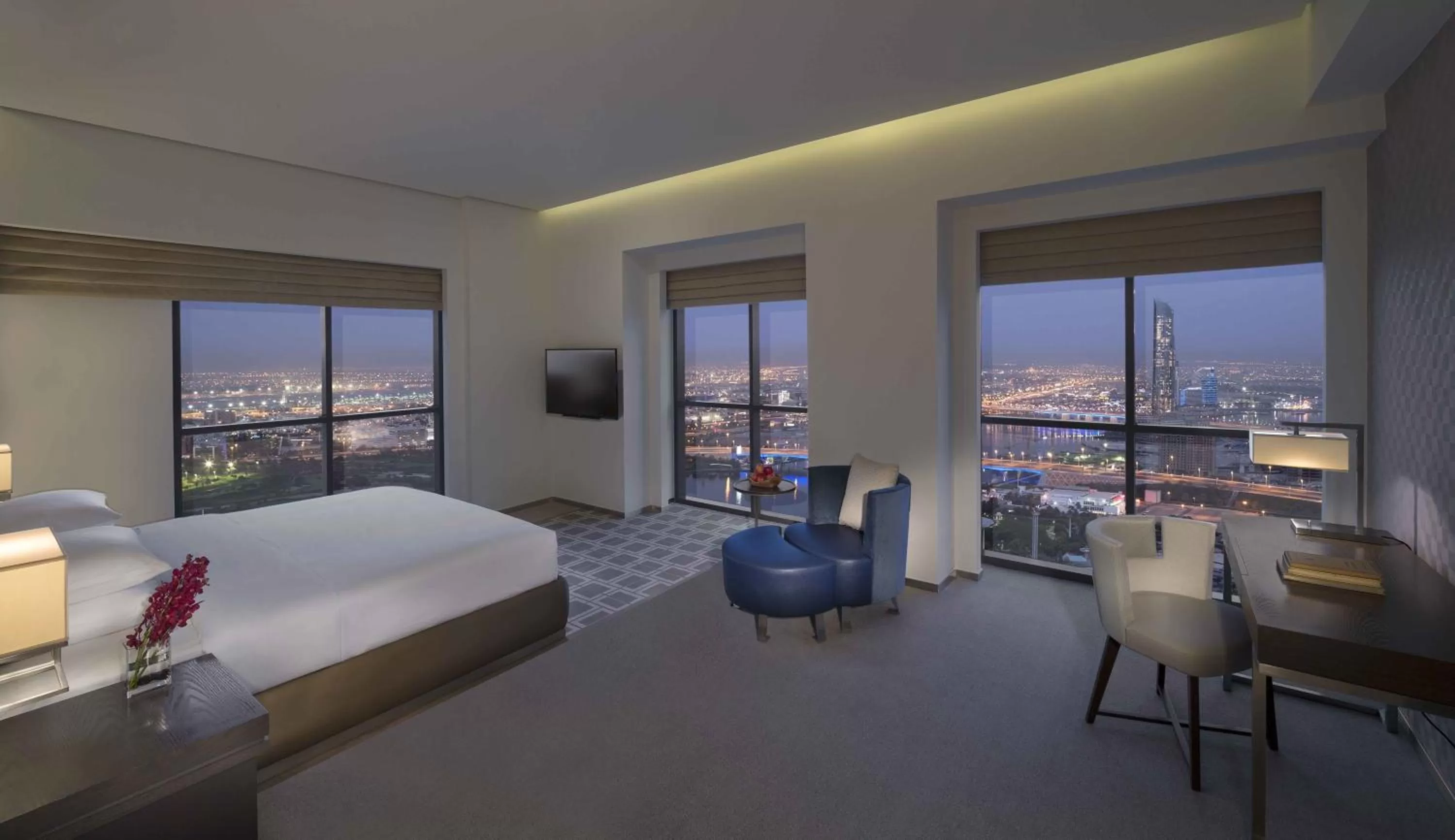 City view, Bed in Hyatt Regency Creek Heights Residences
