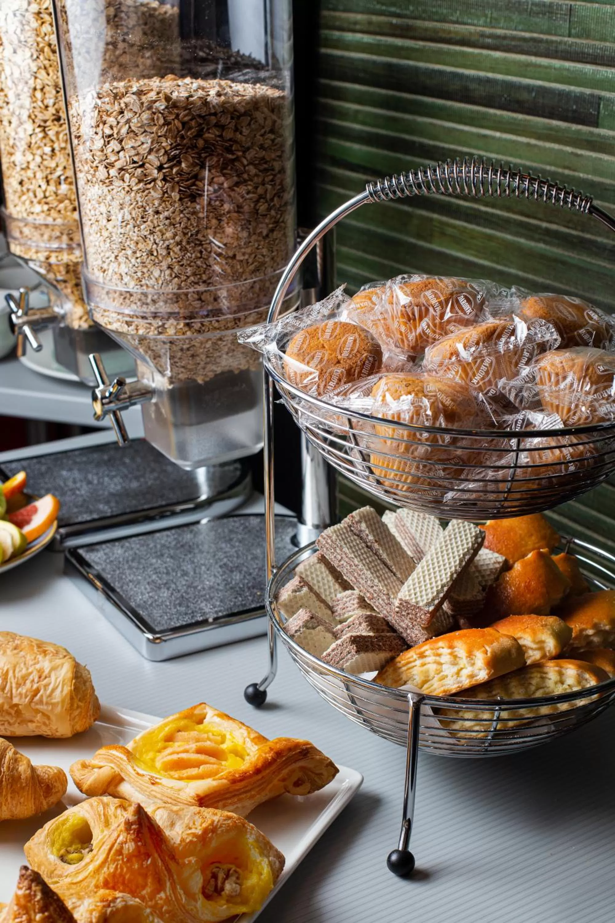 Breakfast in North Avenue by Stellar Hotels, Yerevan