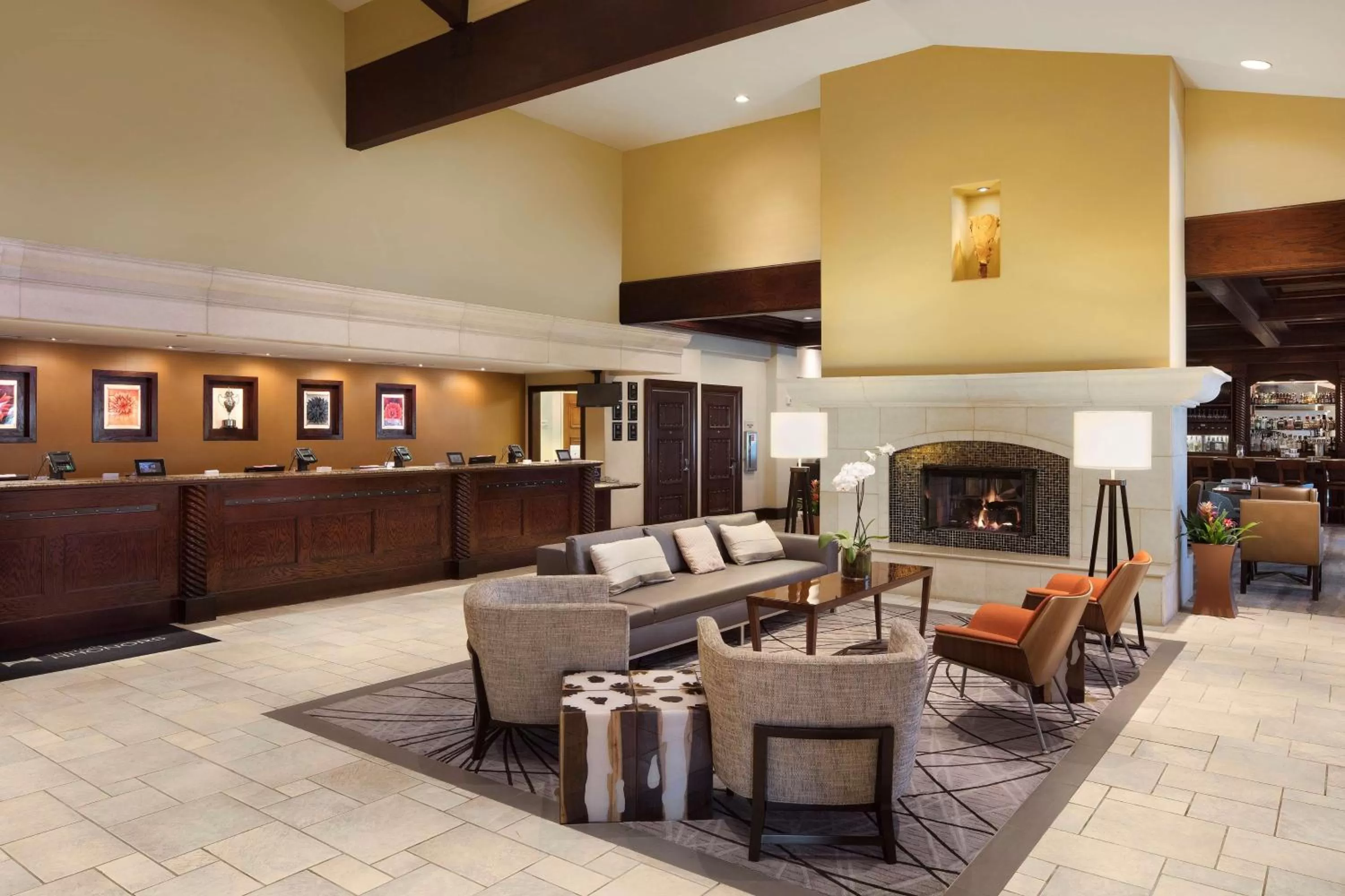 Lobby or reception in DoubleTree by Hilton Ontario Airport
