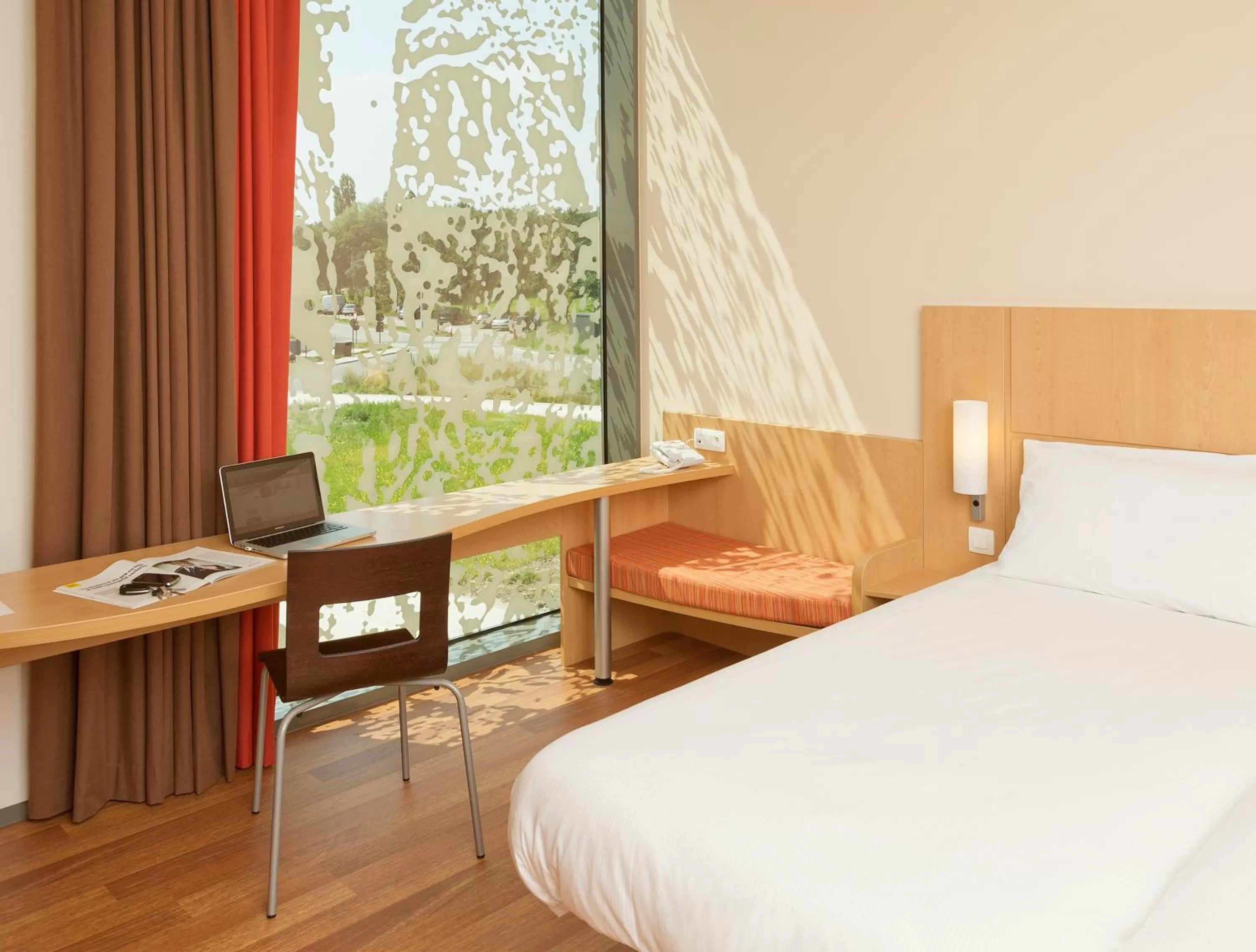 Bedroom, Bed in ibis Heverlee Leuven