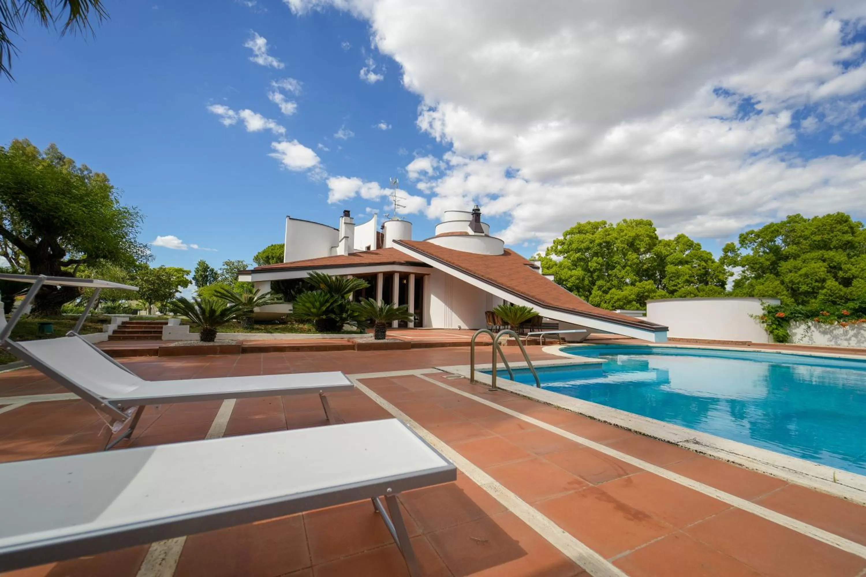 Property building, Swimming Pool in paradise suite