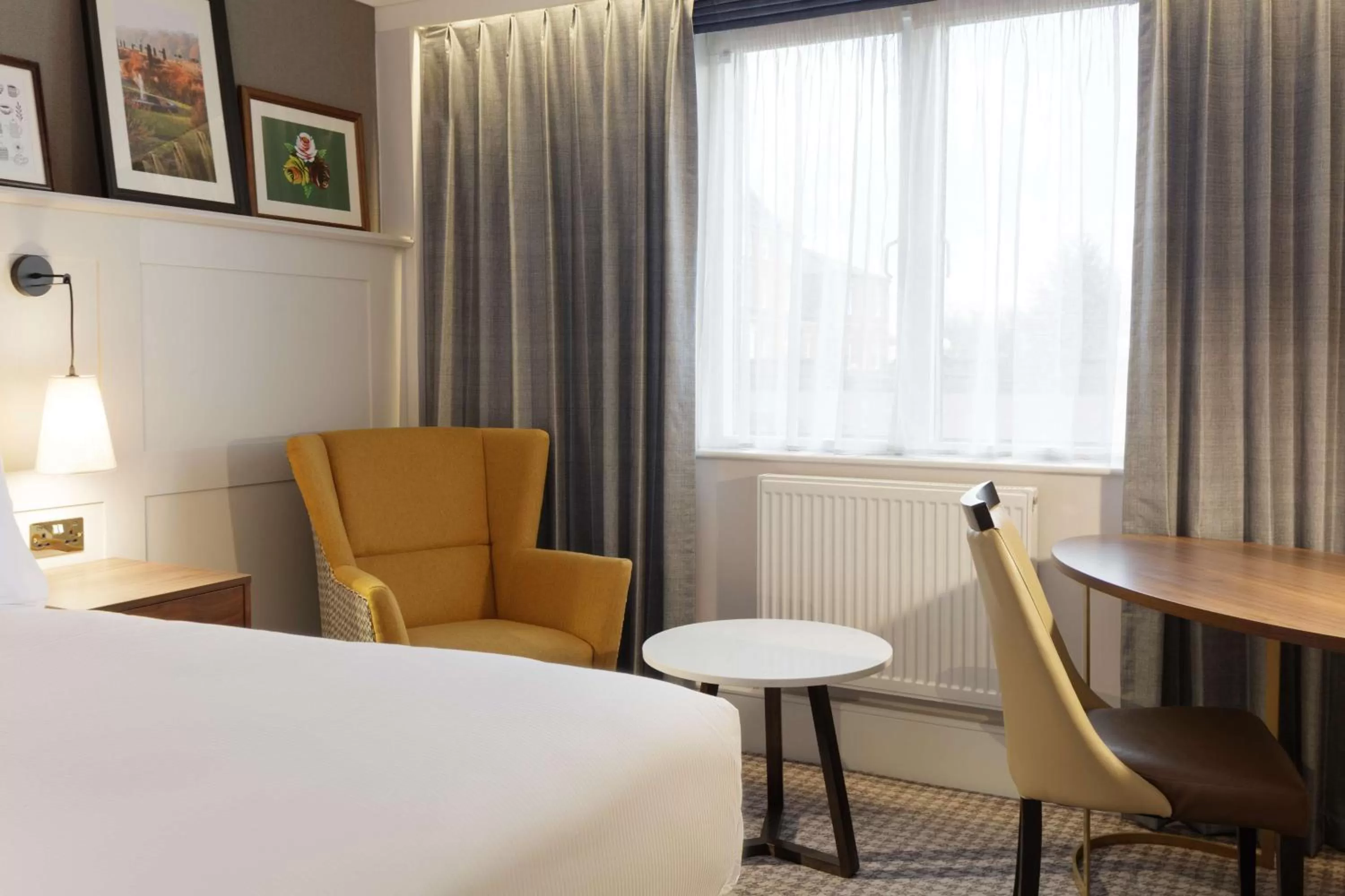 Bedroom, Bed in DoubleTree by Hilton Stoke-on-Trent, United Kingdom