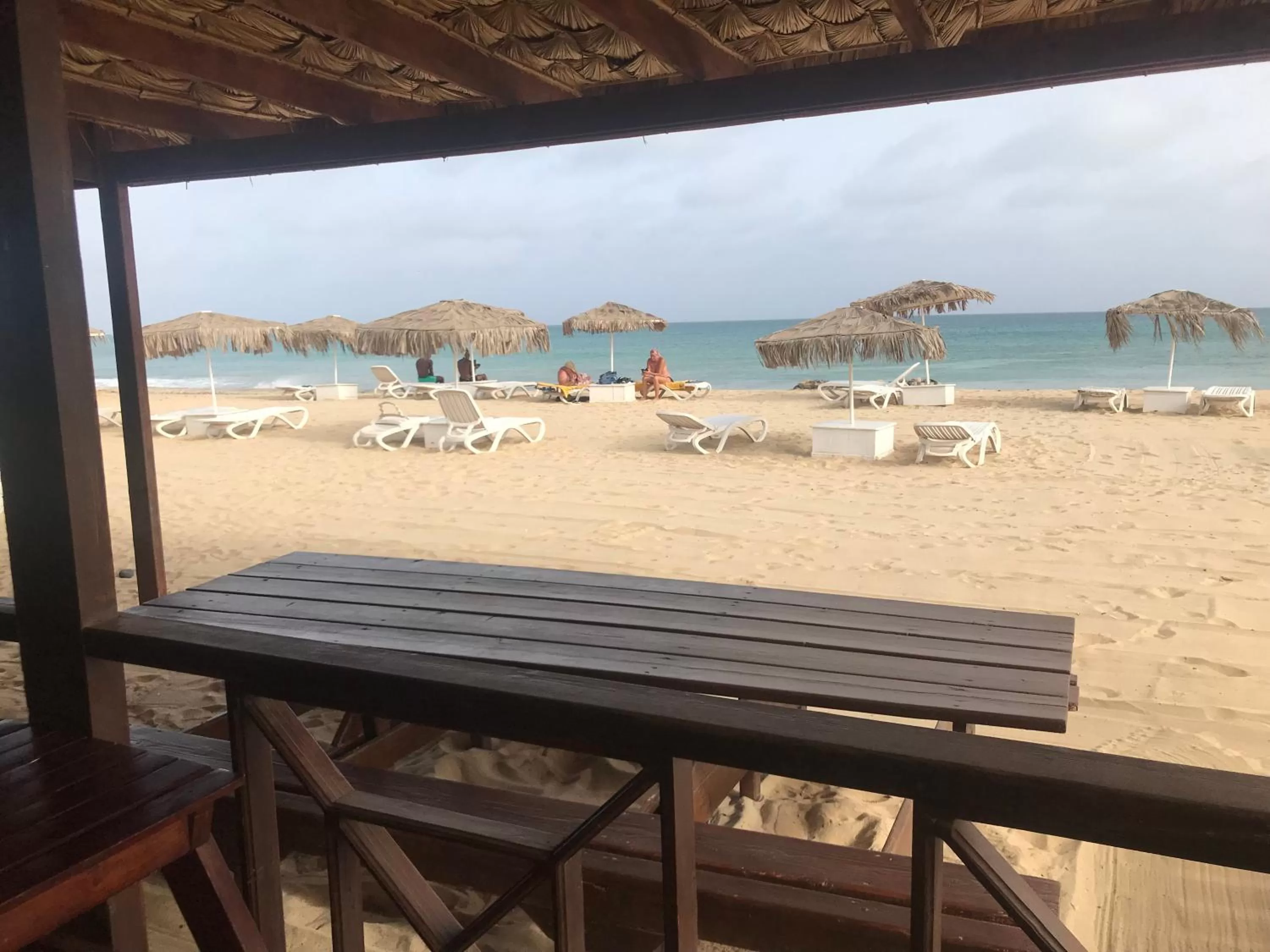 Restaurant/places to eat in Blue Eagle Guesthouse - Casa de hospedes