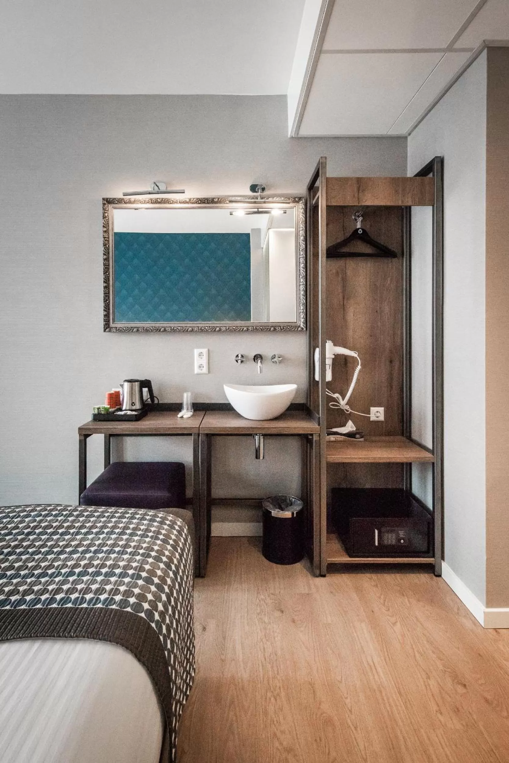 Bedroom in Melrose Hotel