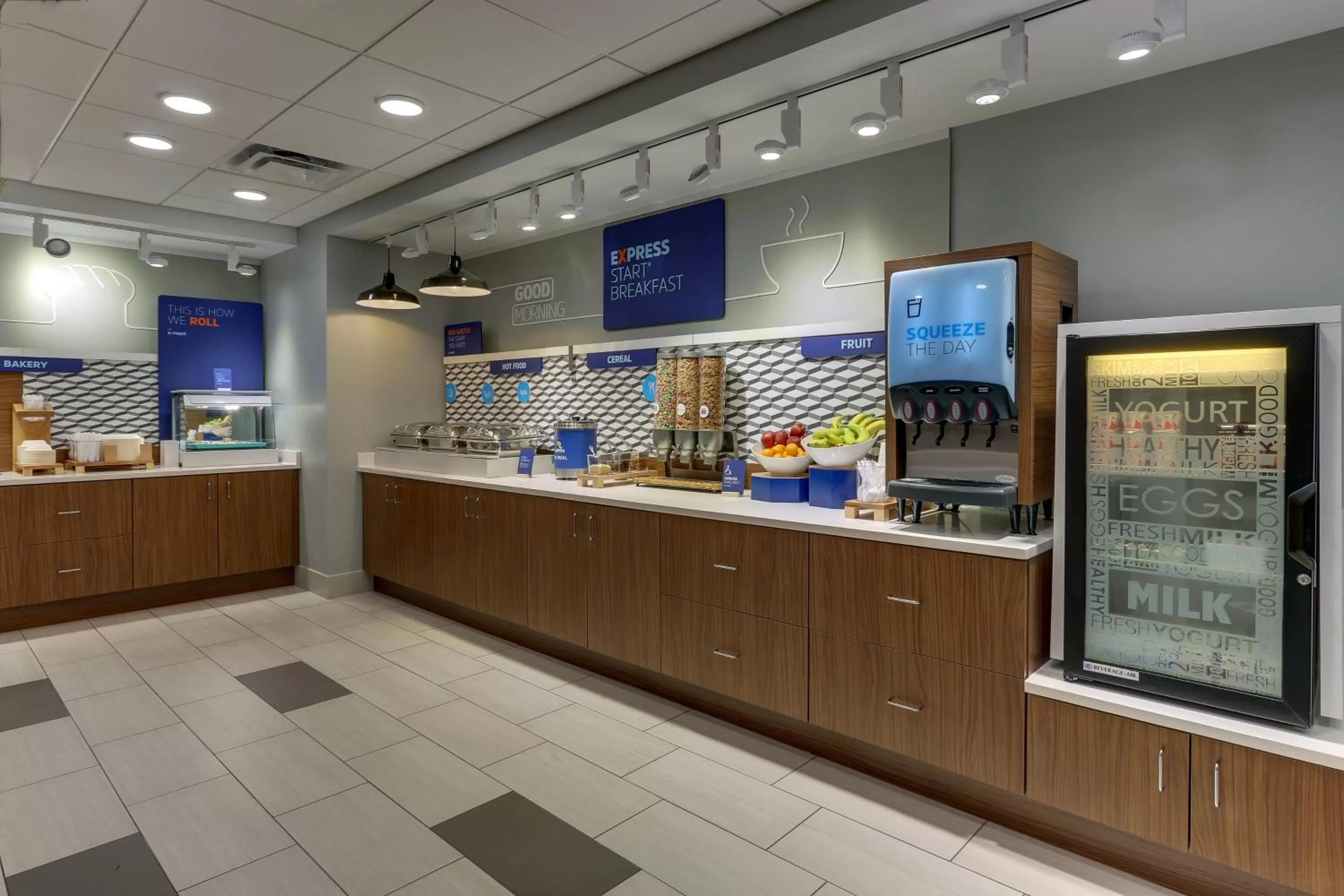 Breakfast in Holiday Inn Express & Suites Troy by IHG