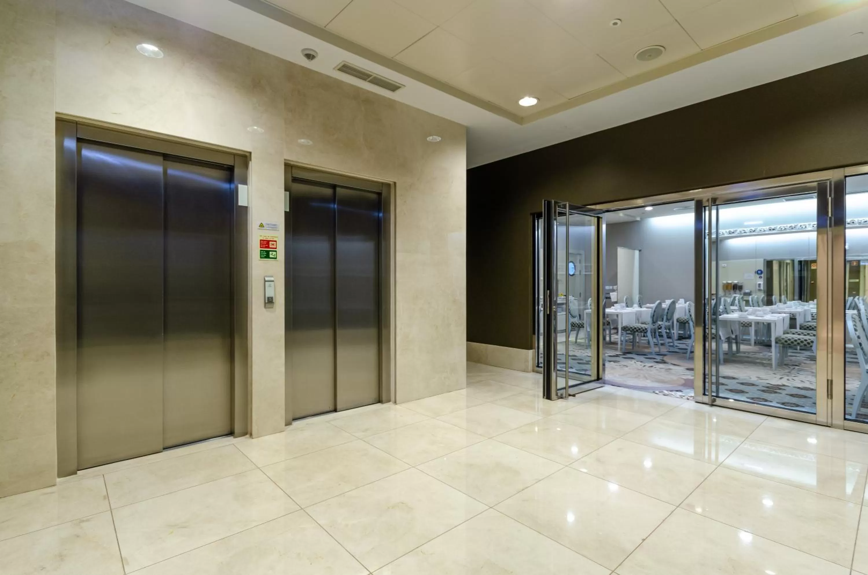 elevator in Olissippo Saldanha