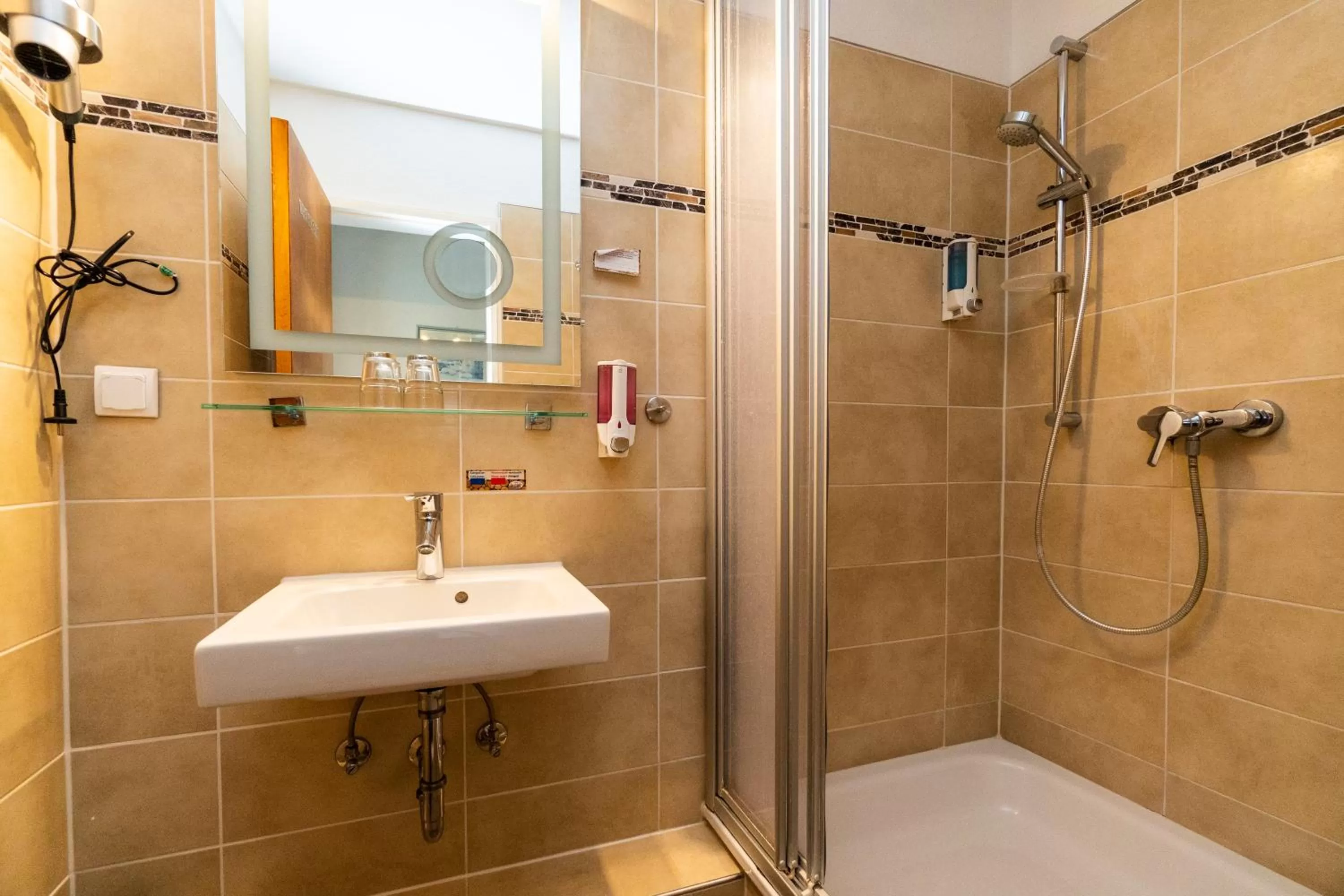 Bathroom in Hotel Holsteinische Schweiz am Dieksee