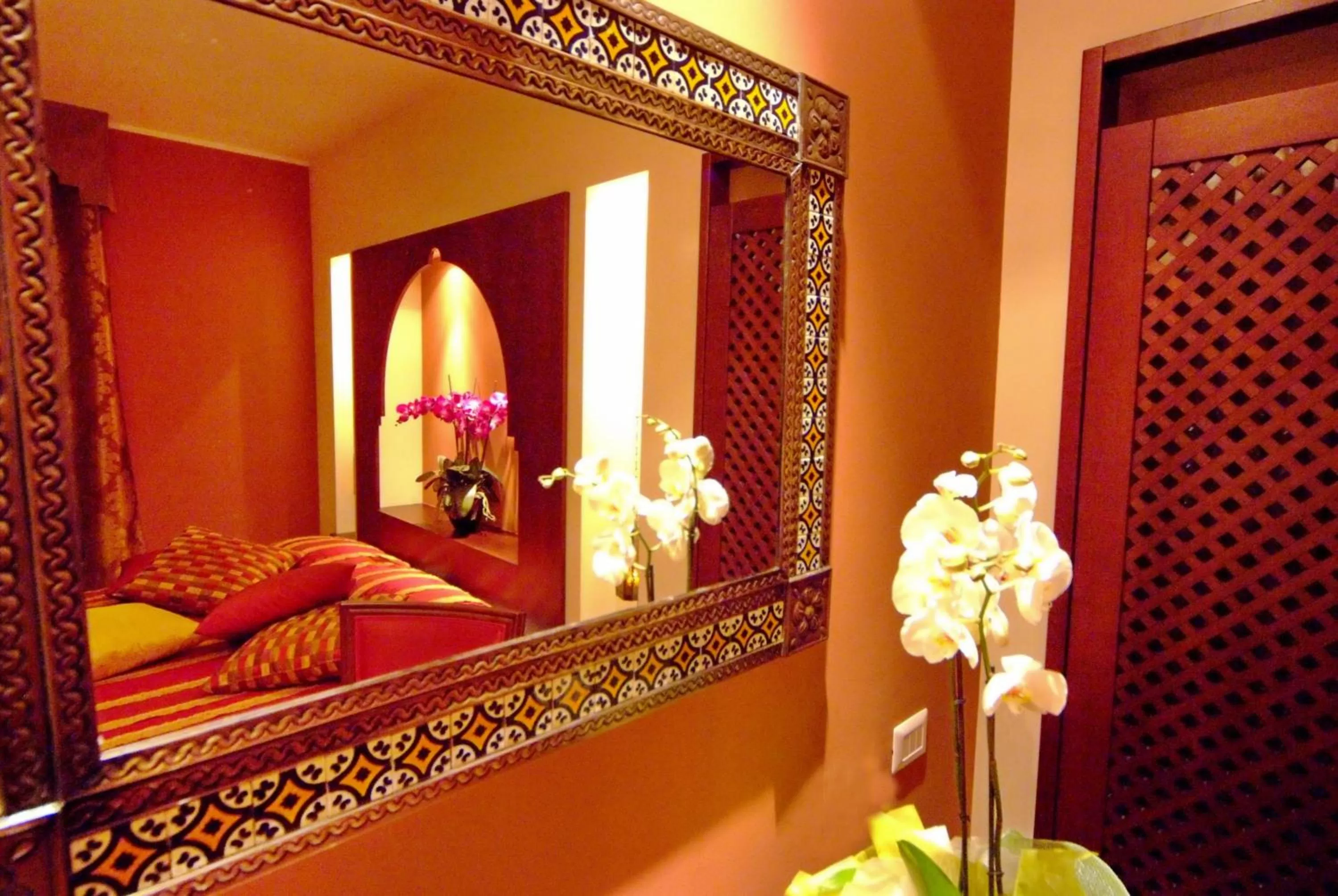 Decorative detail, Bed in Design Suite Tirano