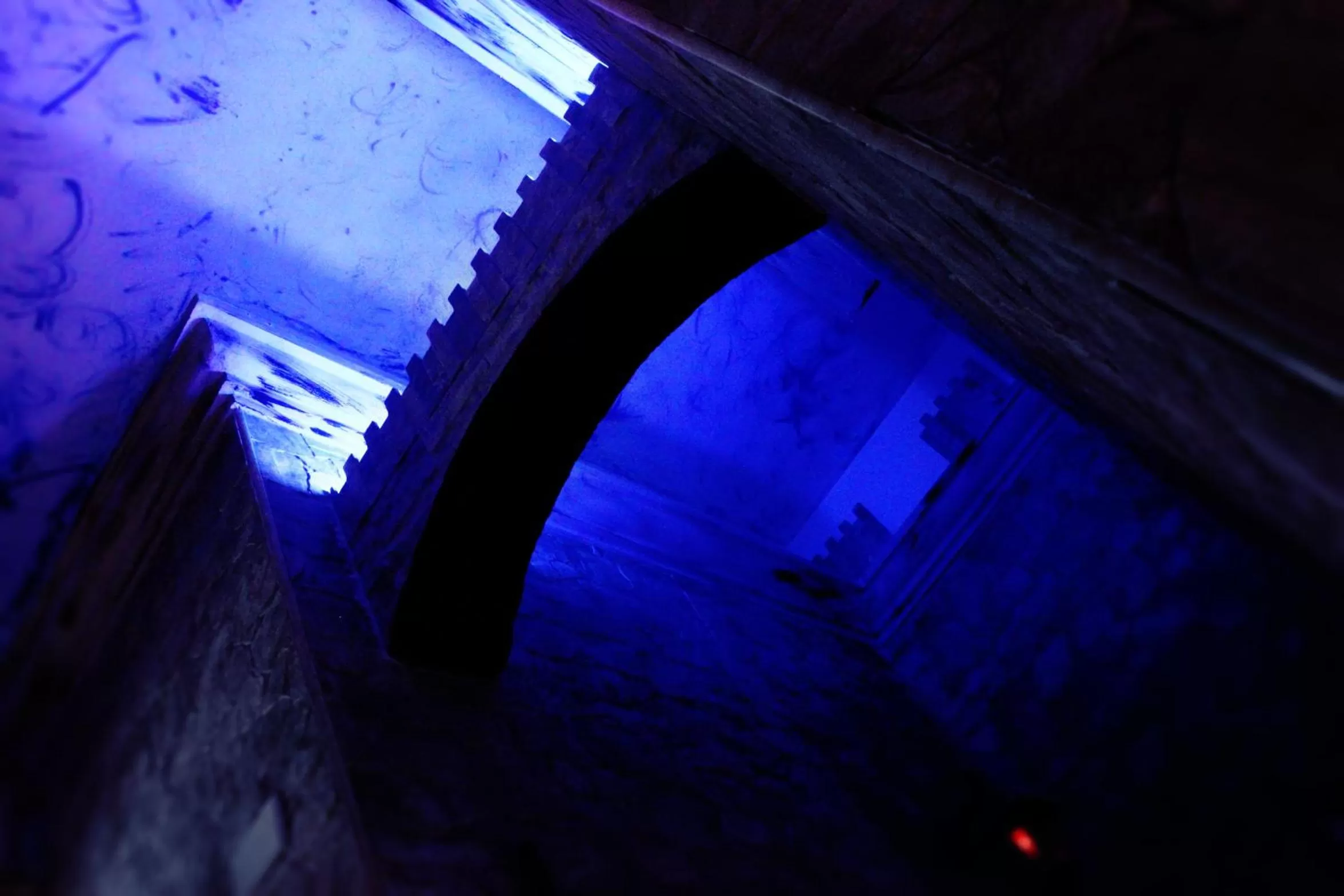 Decorative detail in B&B Camelot