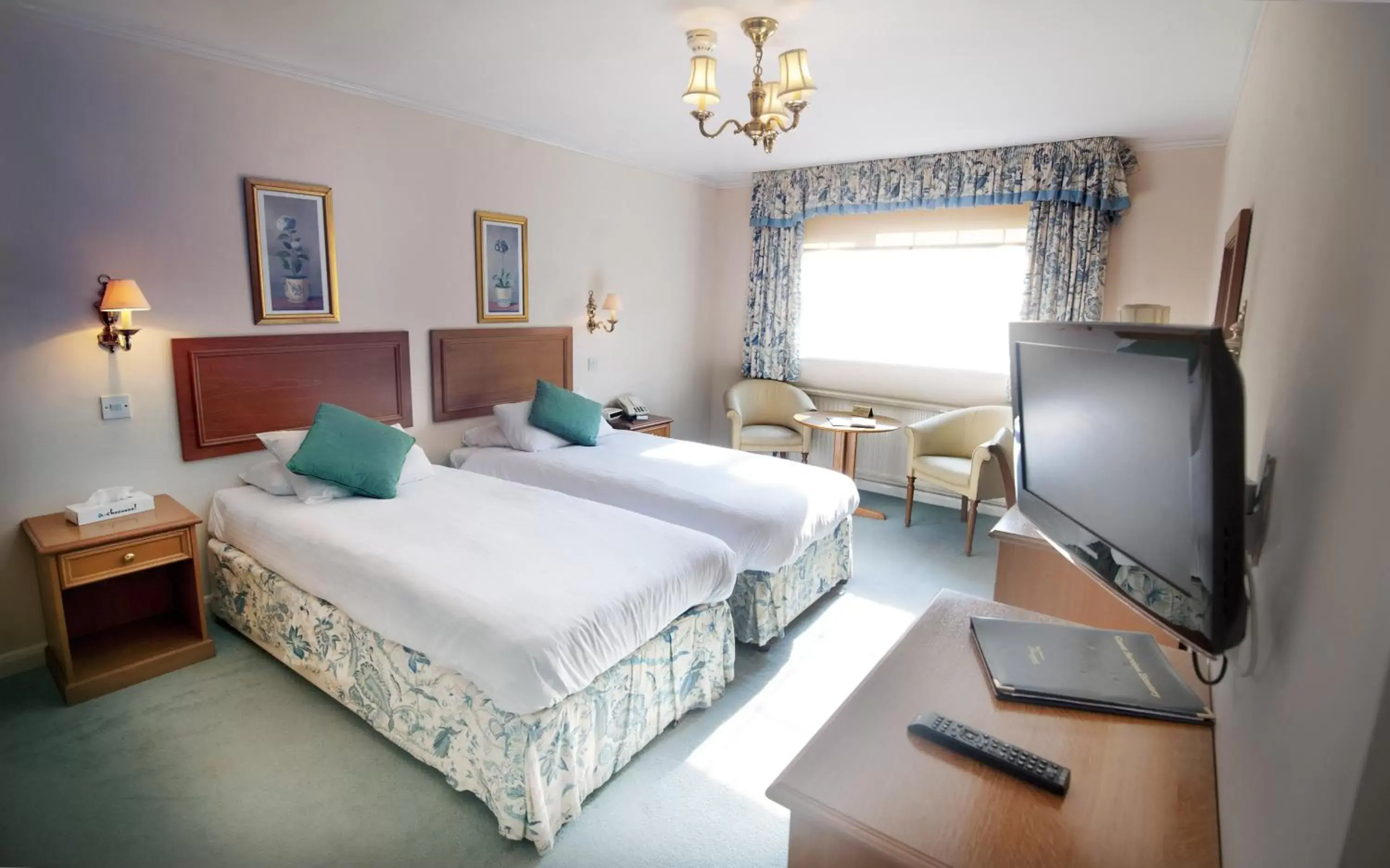 Classic Double or Twin Room in Penmere Manor Hotel Classic Double or Twin Room in Penmere Manor Hotel