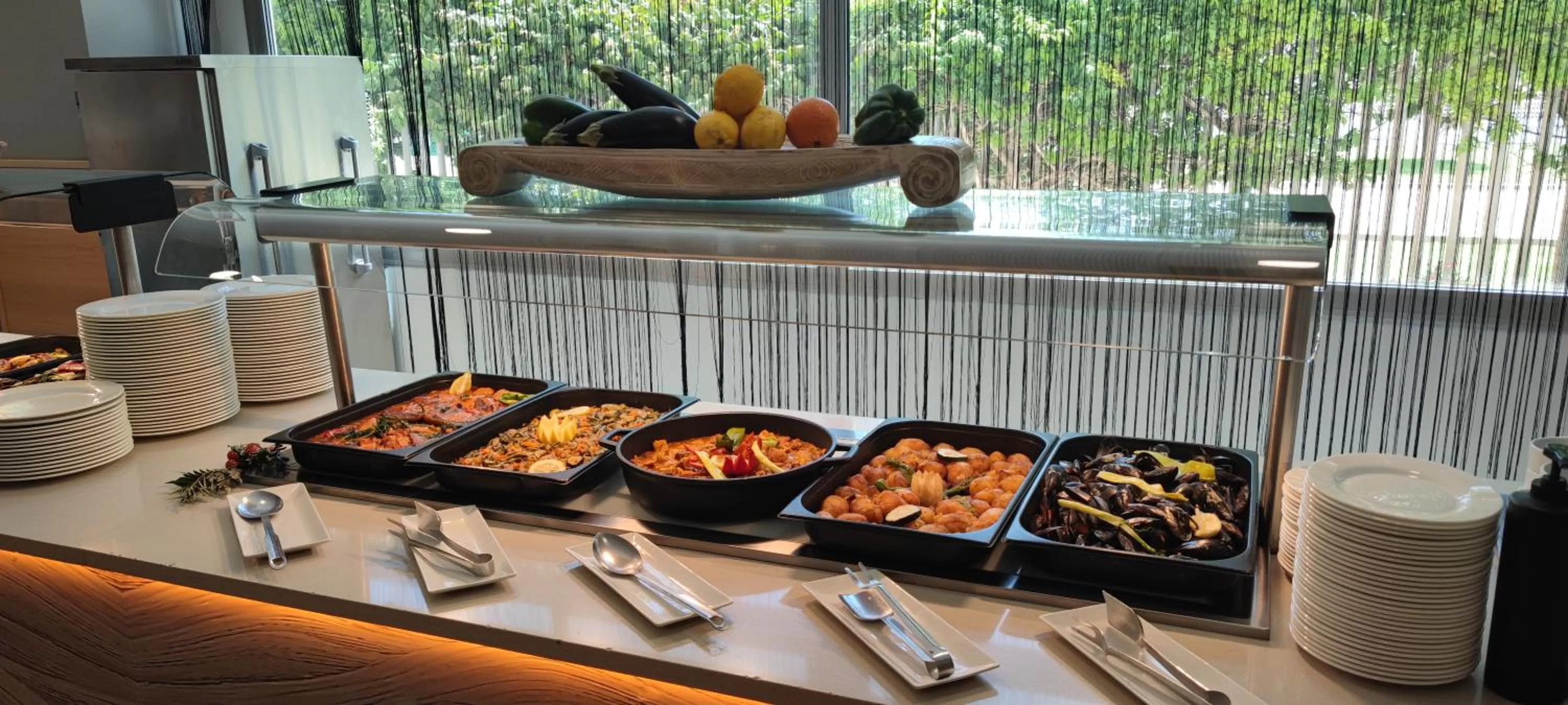 Restaurant/places to eat in Hotel Neptuno by ON Hotels Group