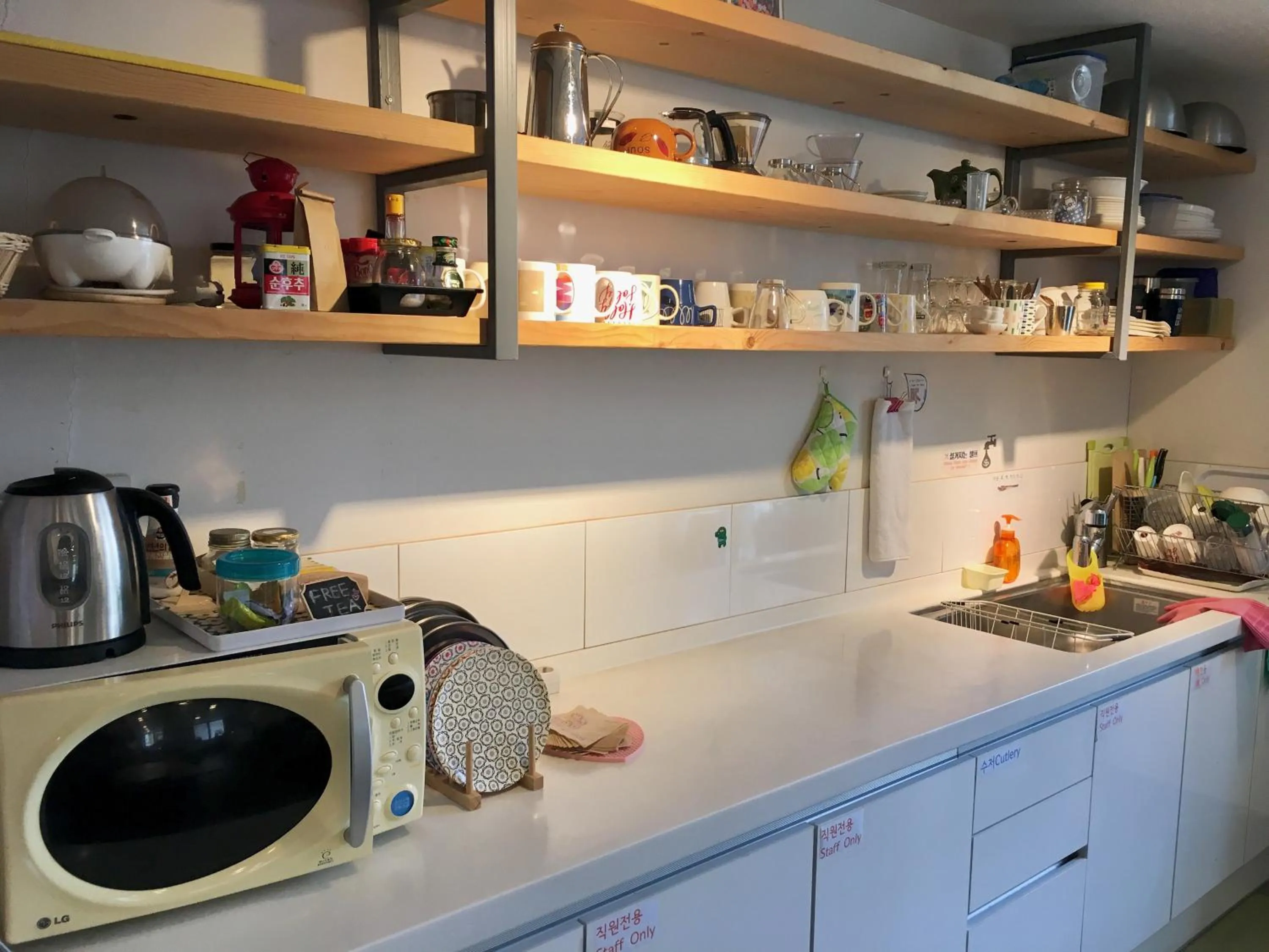 Kitchen or kitchenette in Dongseongro ZERO guesthouse