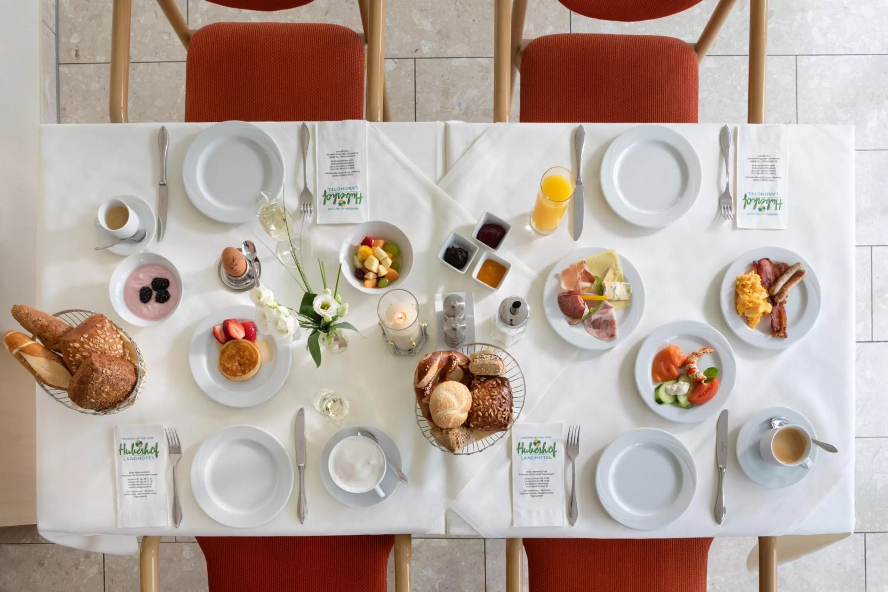 Food and drinks in Landhotel-Restaurant Huberhof Allershausen