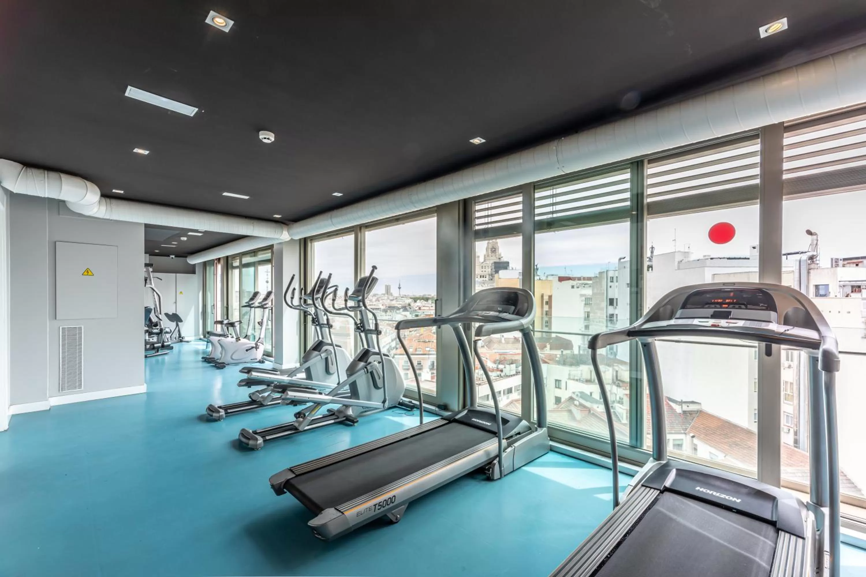 Fitness centre/facilities in Gran View Apartments