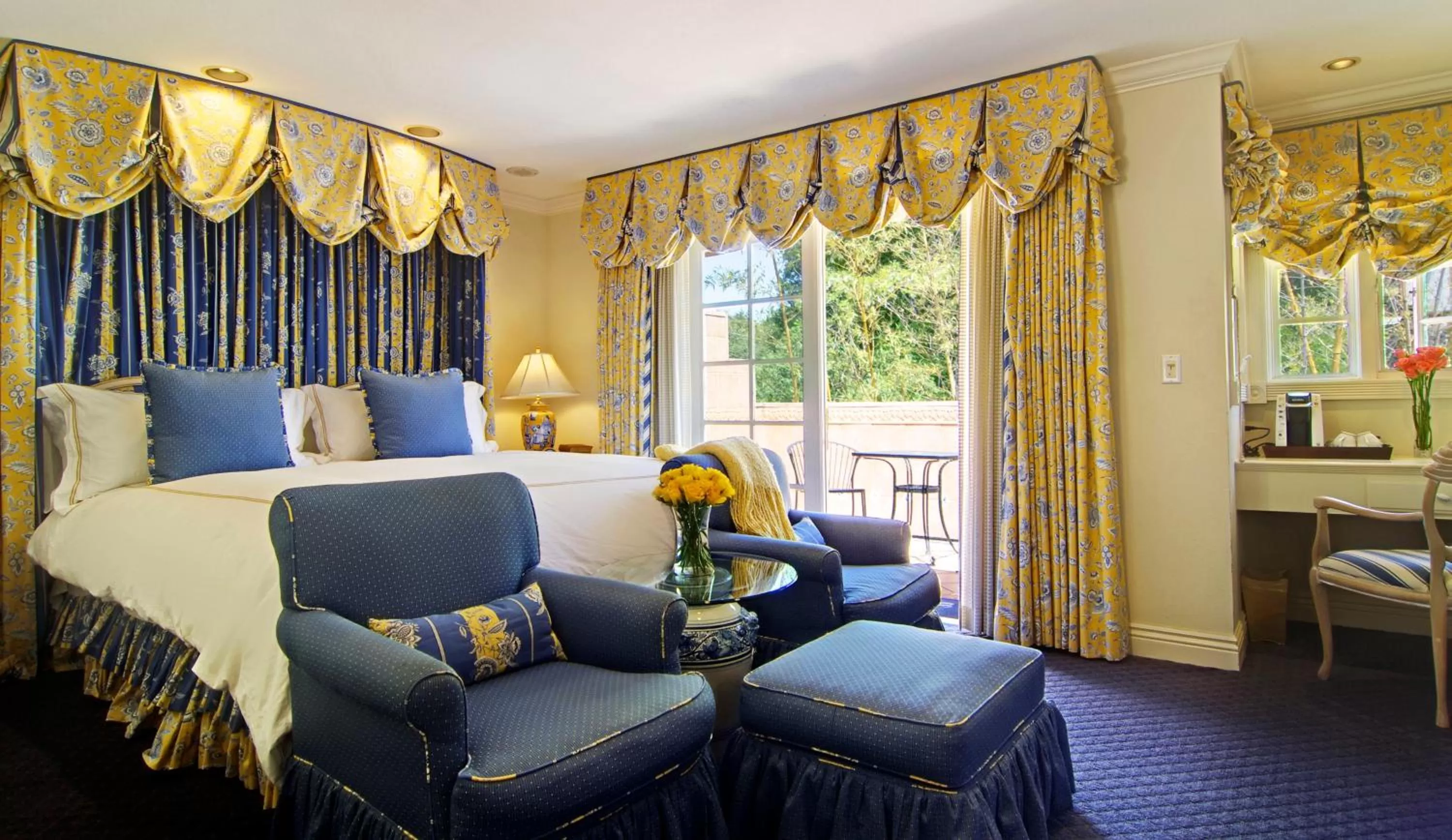 Photo of the whole room, Bed in Inn at Depot Hill