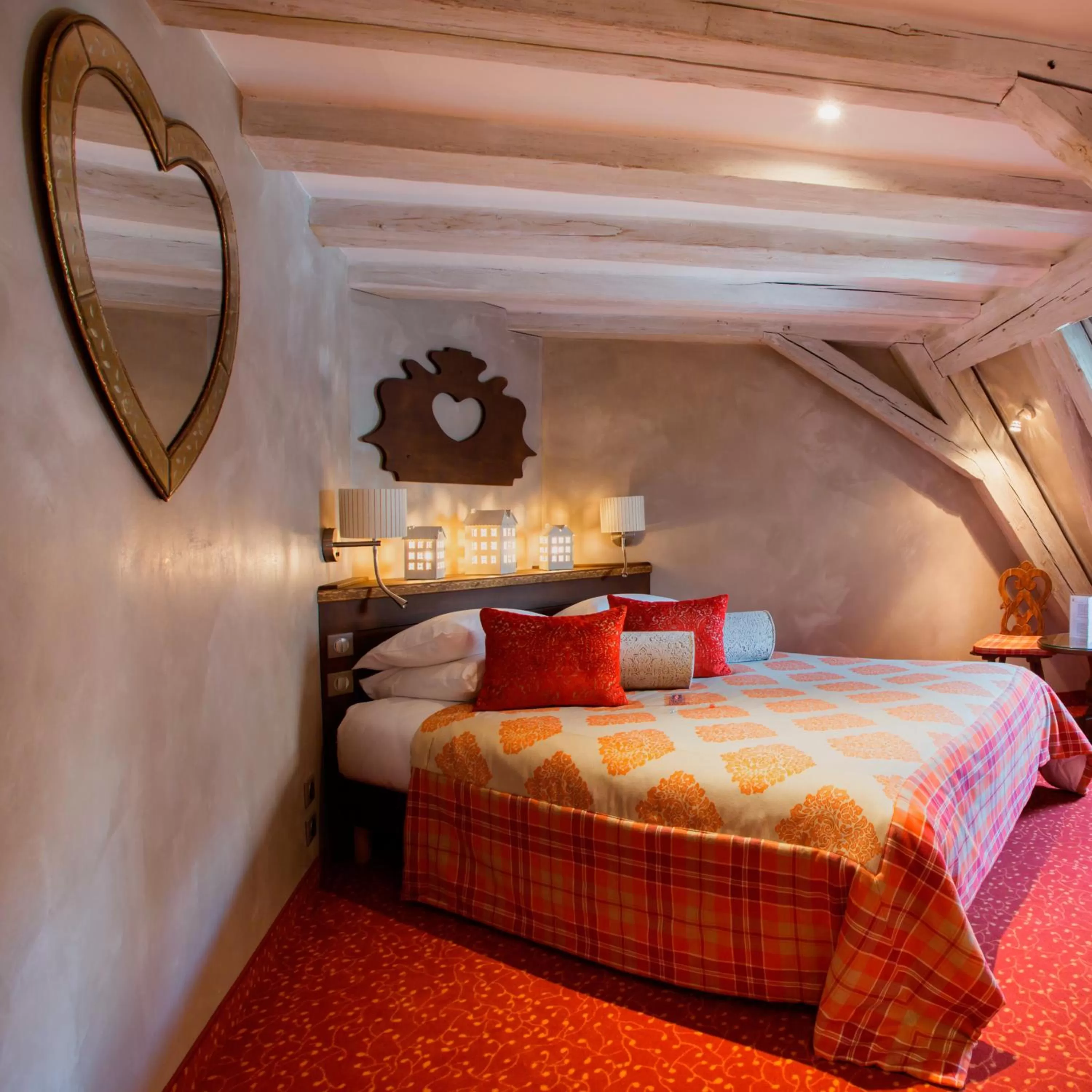 Staff, Bed in Hotel Beaucour