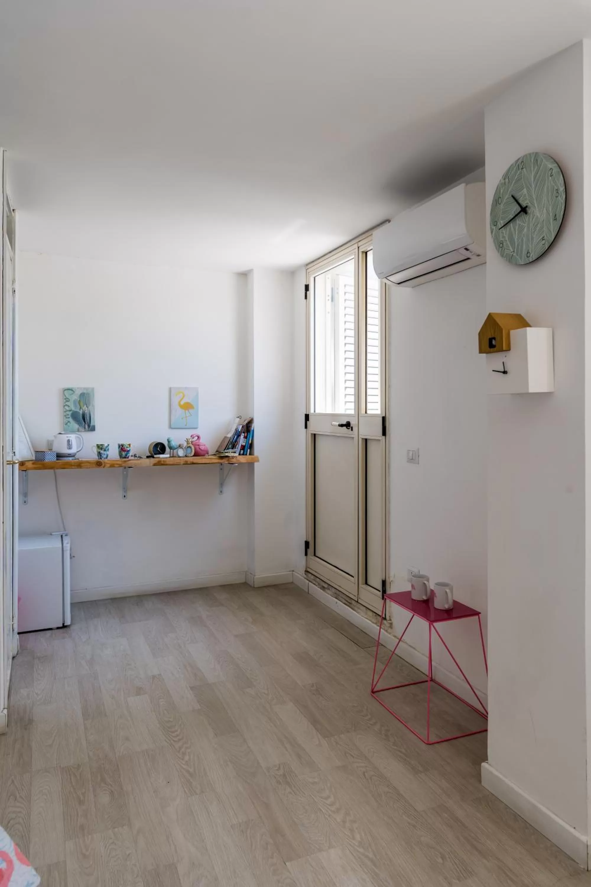 Photo of the whole room in Flamingo B&B