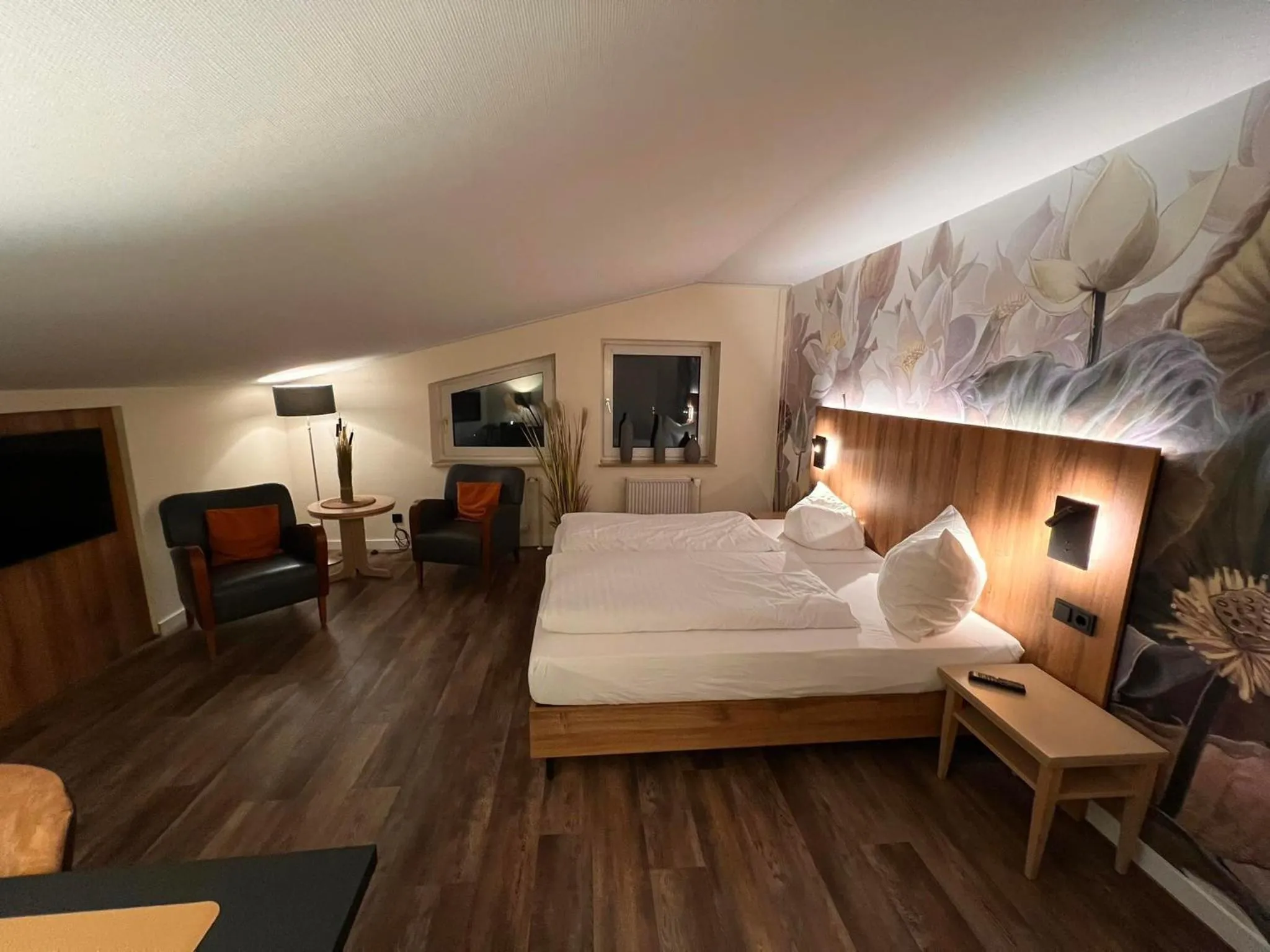 Photo of the whole room, Bed in Hotel-Restaurant Amadeus